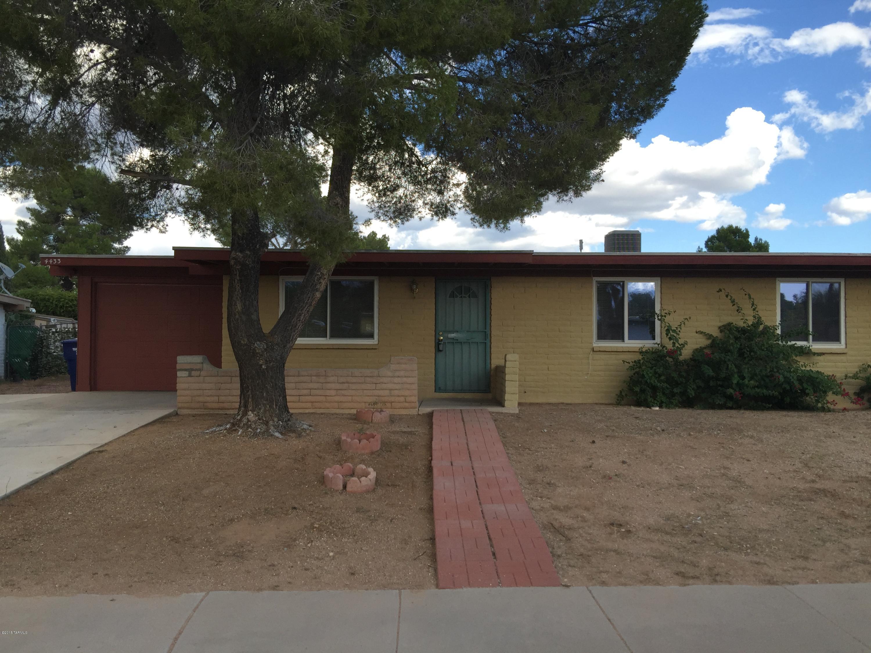 Pine Grove (1-101) - Residential Lease