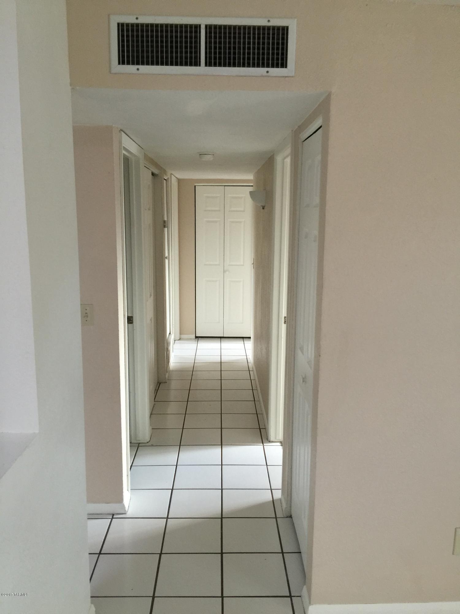 Pine Grove (1-101) - Residential Lease