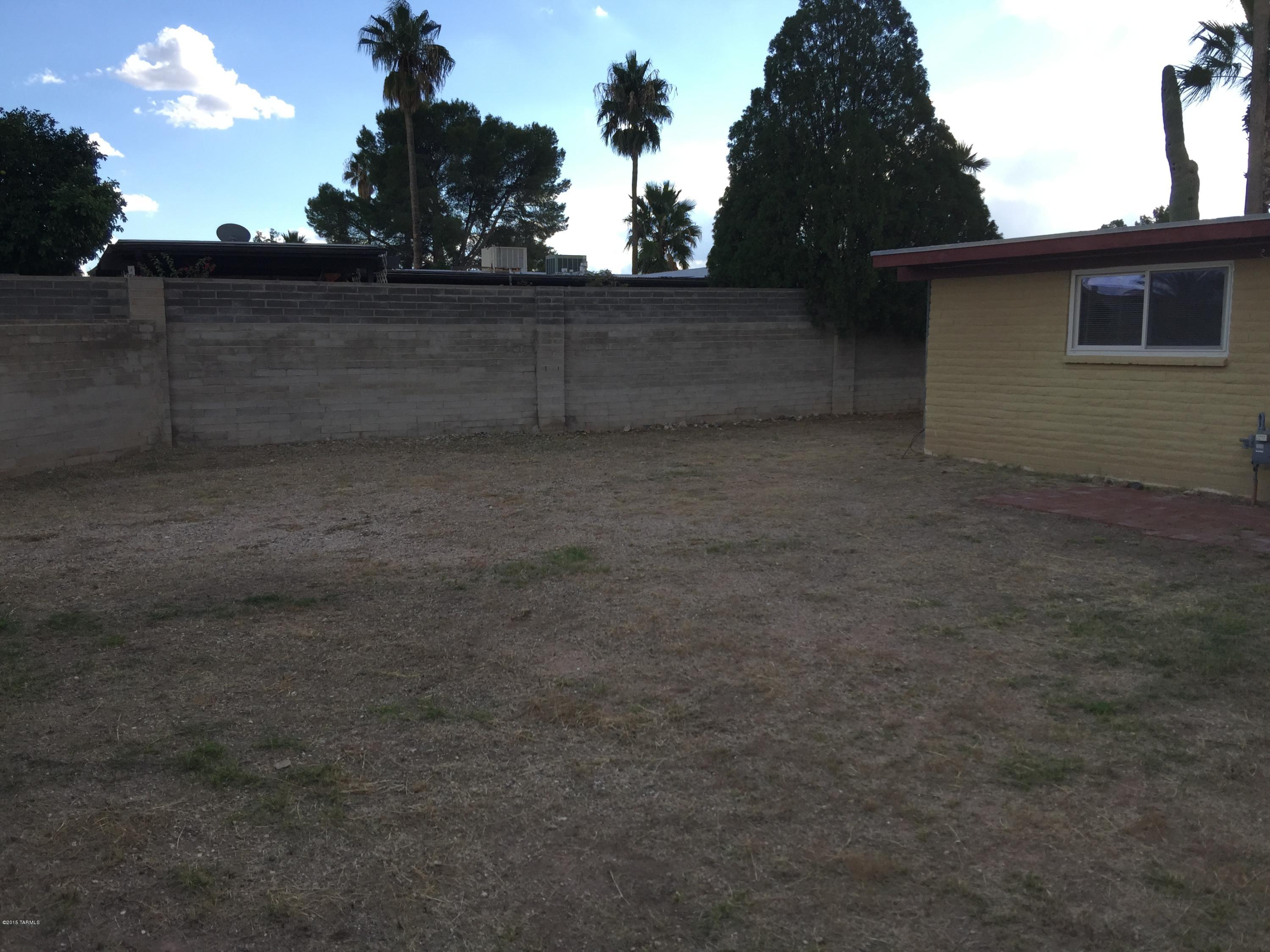 Pine Grove (1-101) - Residential Lease
