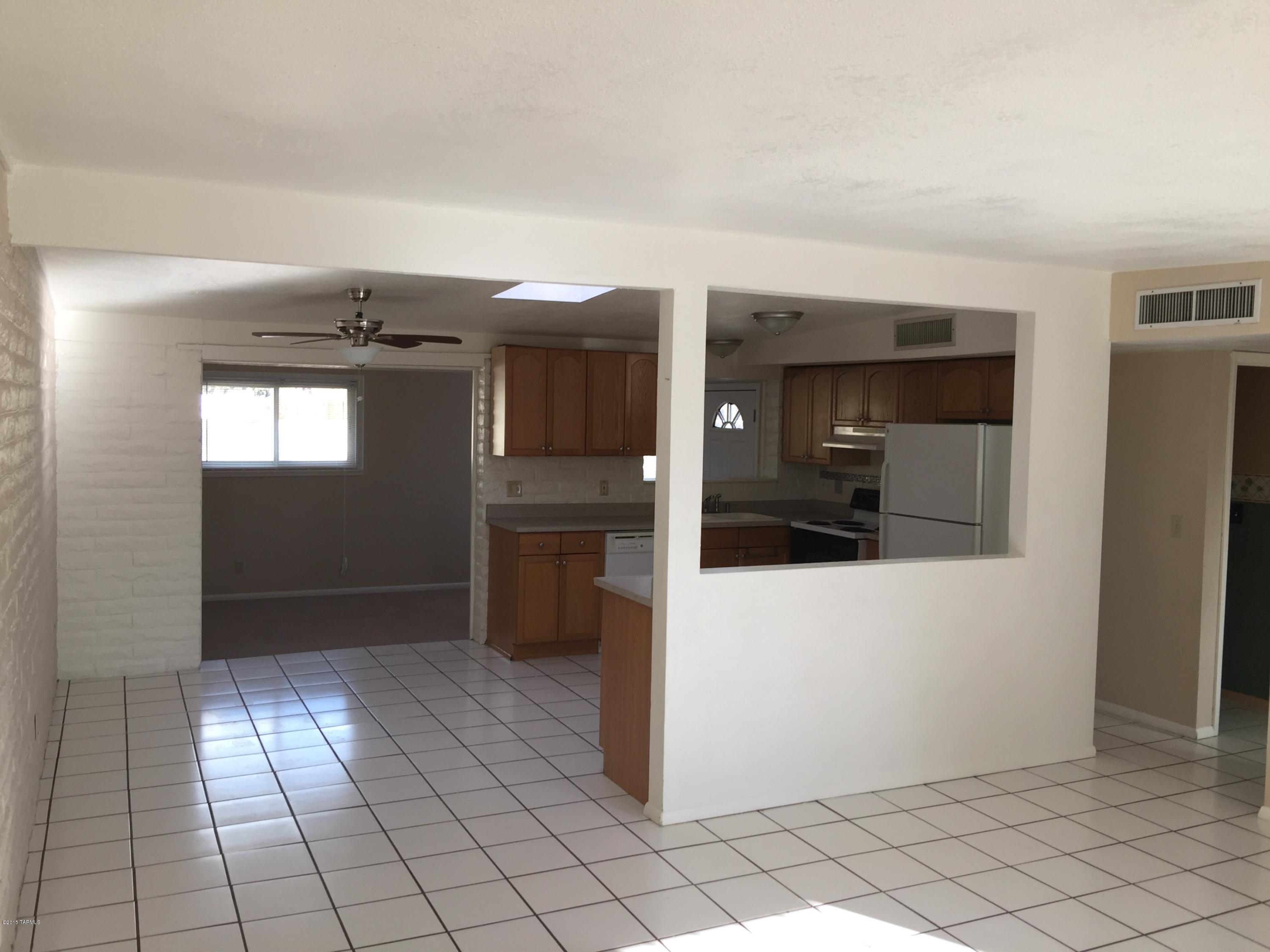 Pine Grove (1-101) - Residential Lease