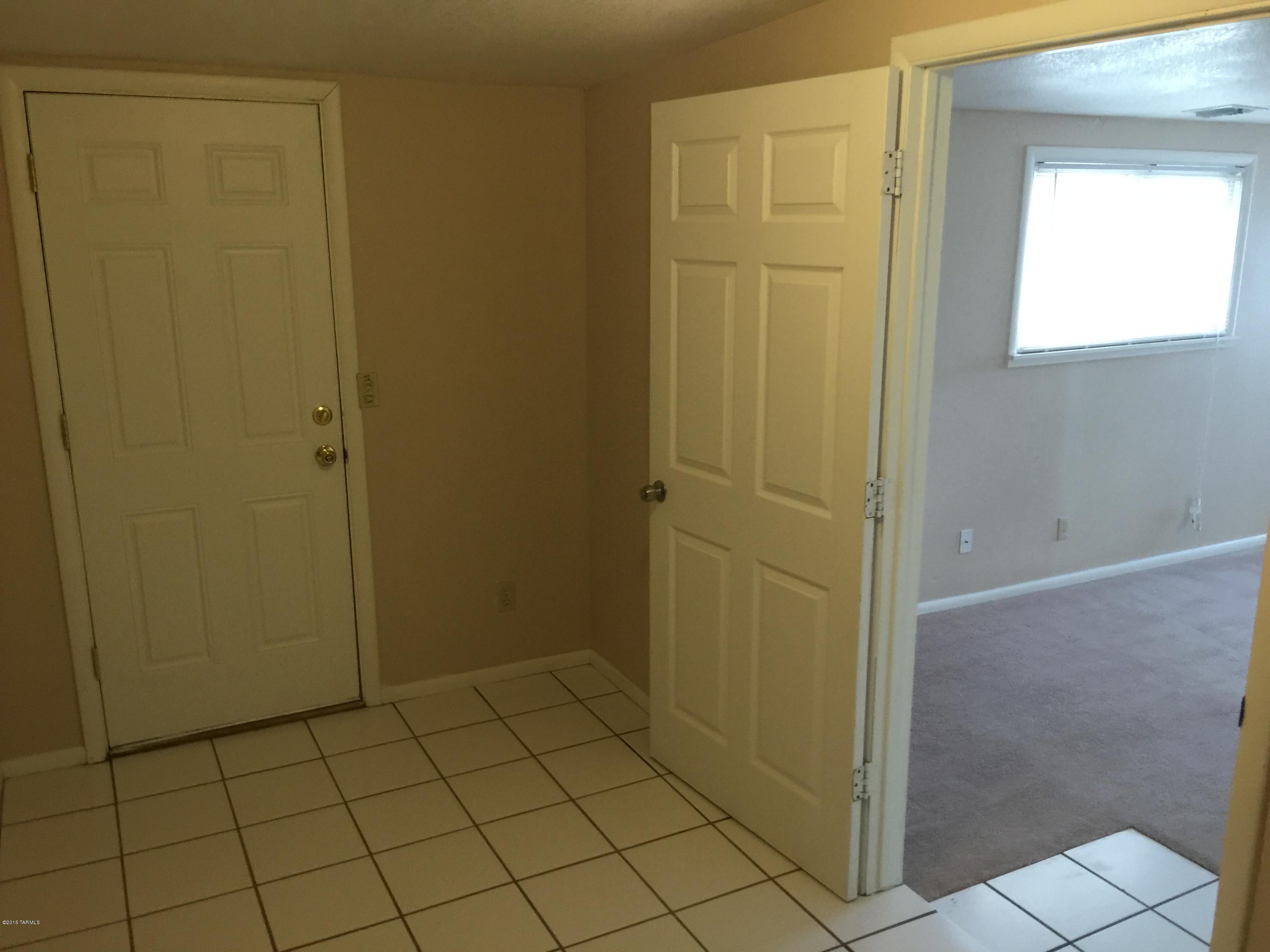 Pine Grove (1-101) - Residential Lease