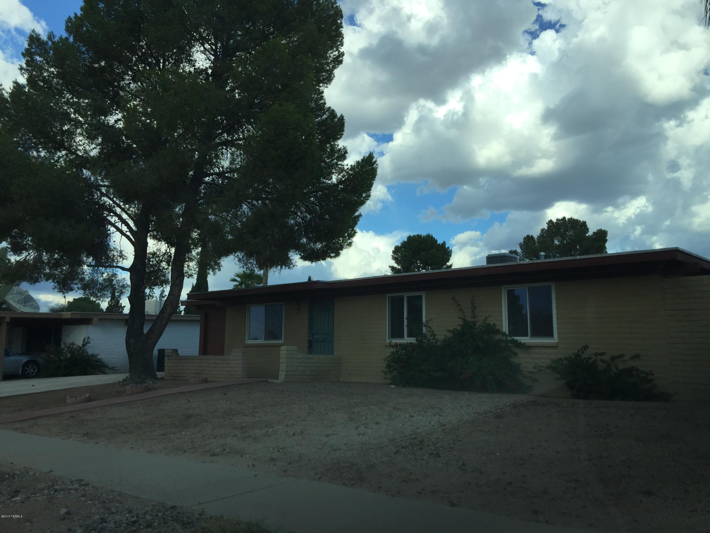 Pine Grove (1-101) - Residential Lease