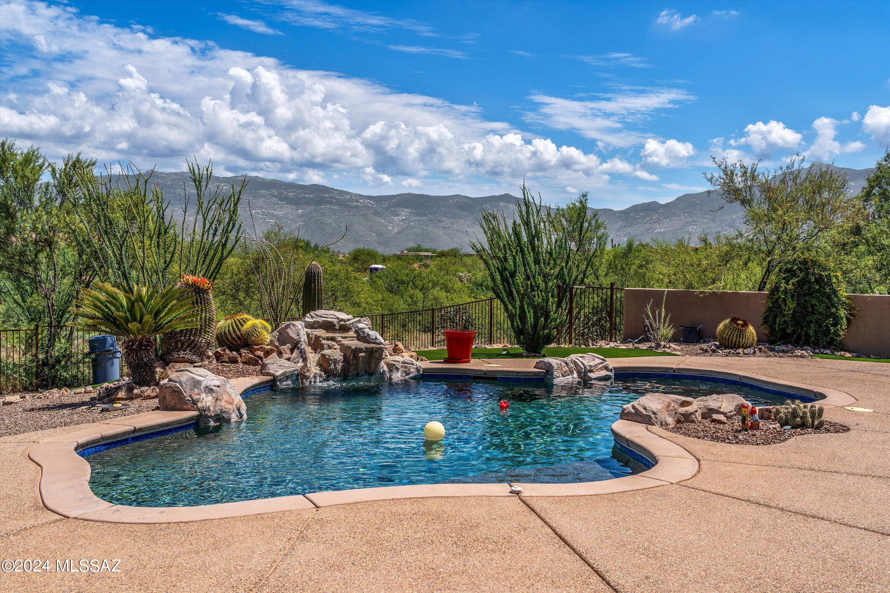 Coyote Creek (1-395) - Residential