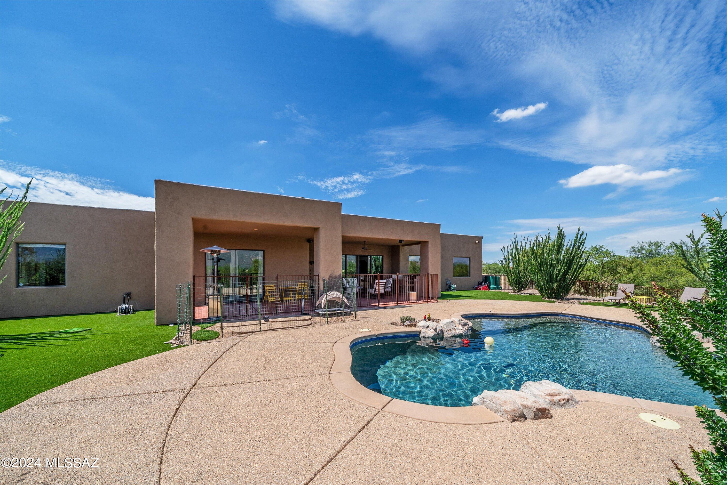 Coyote Creek (1-395) - Residential