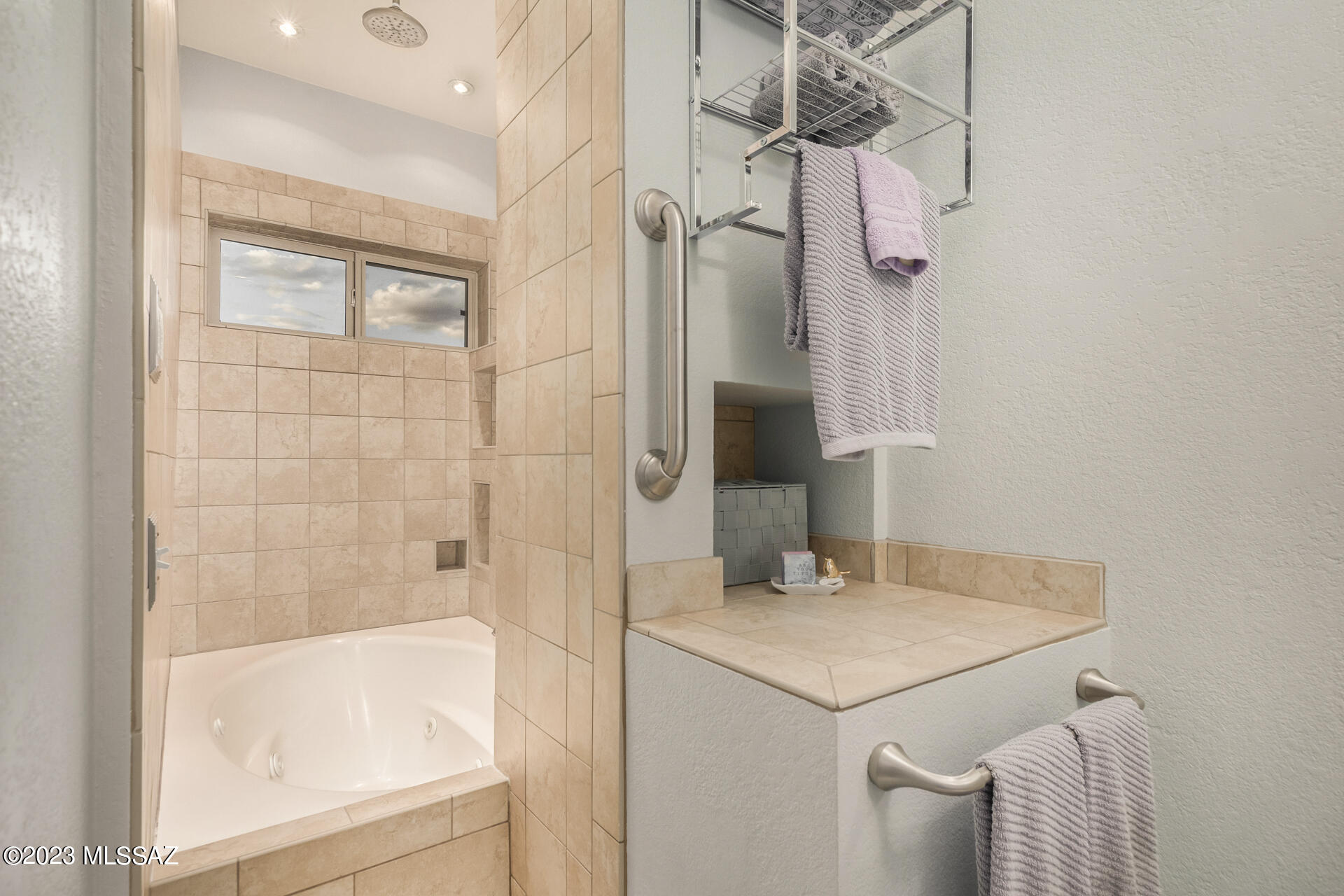Catalina Del Sol (1-71) - Residential