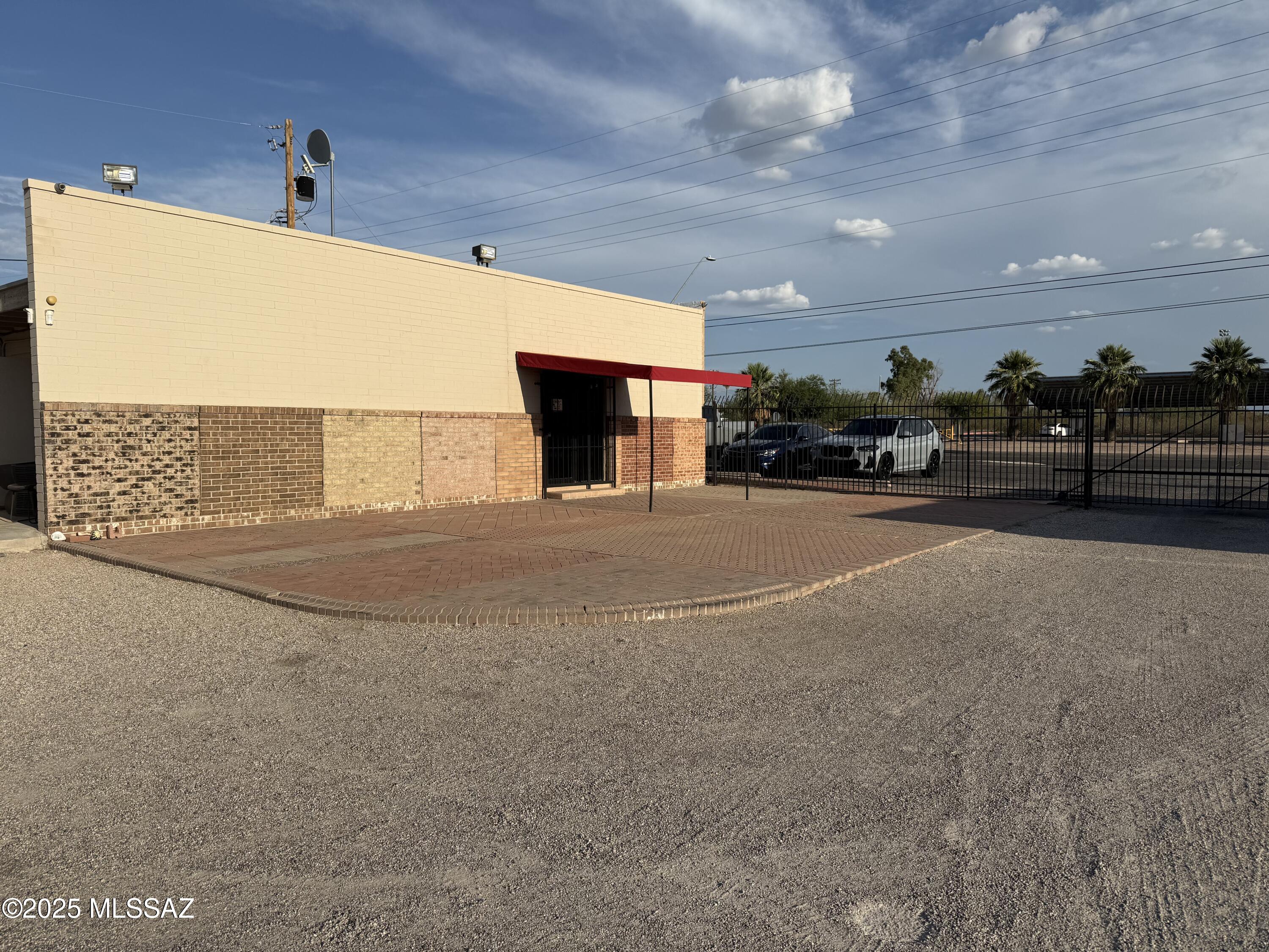 5075 E 29th Street