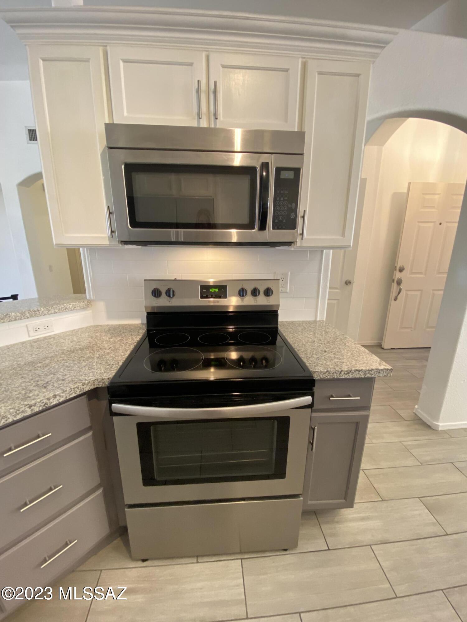 Bluffs (The) 2 - Residential Lease