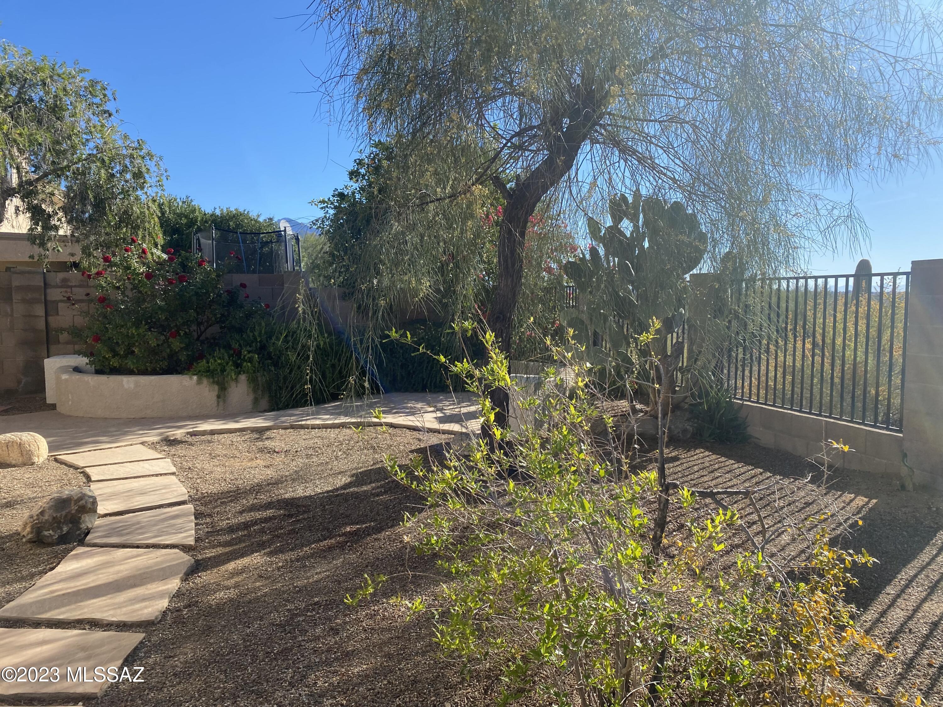 Bluffs (The) 2 - Residential Lease