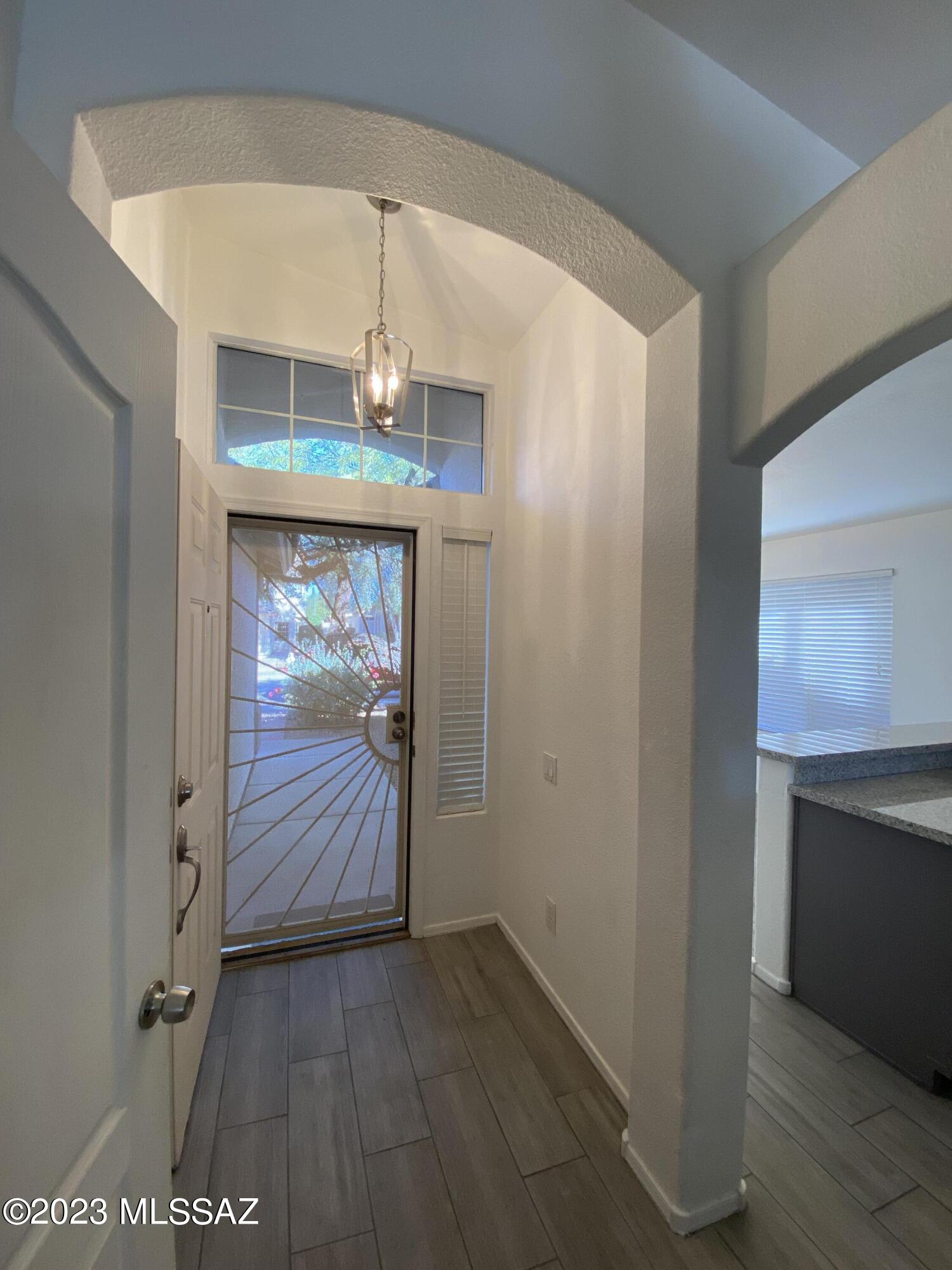 Bluffs (The) 2 - Residential Lease