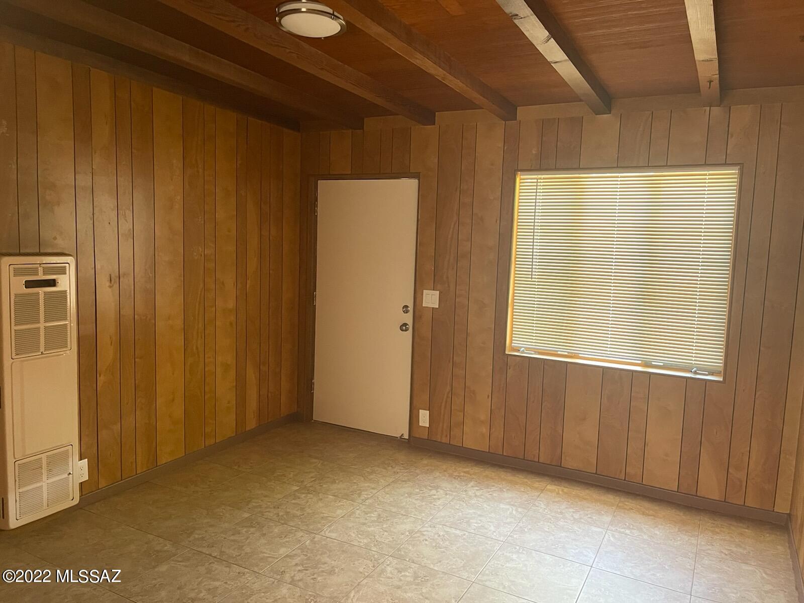 3127 N Fontana Avenue