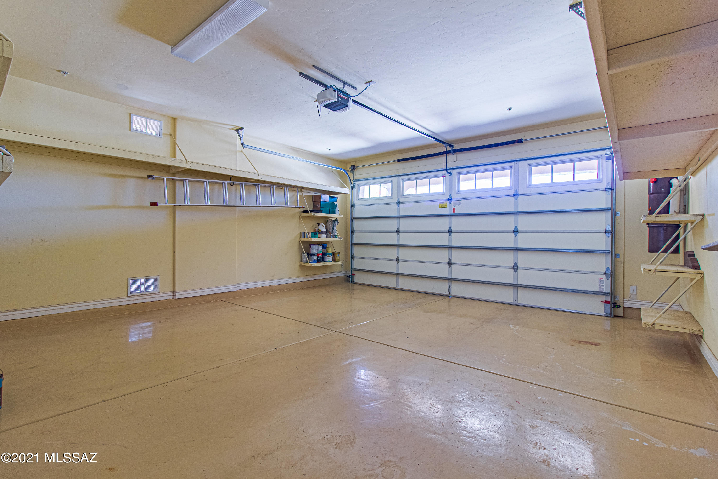 Rancho Vistoso Neighborhood 10 - Residential Lease