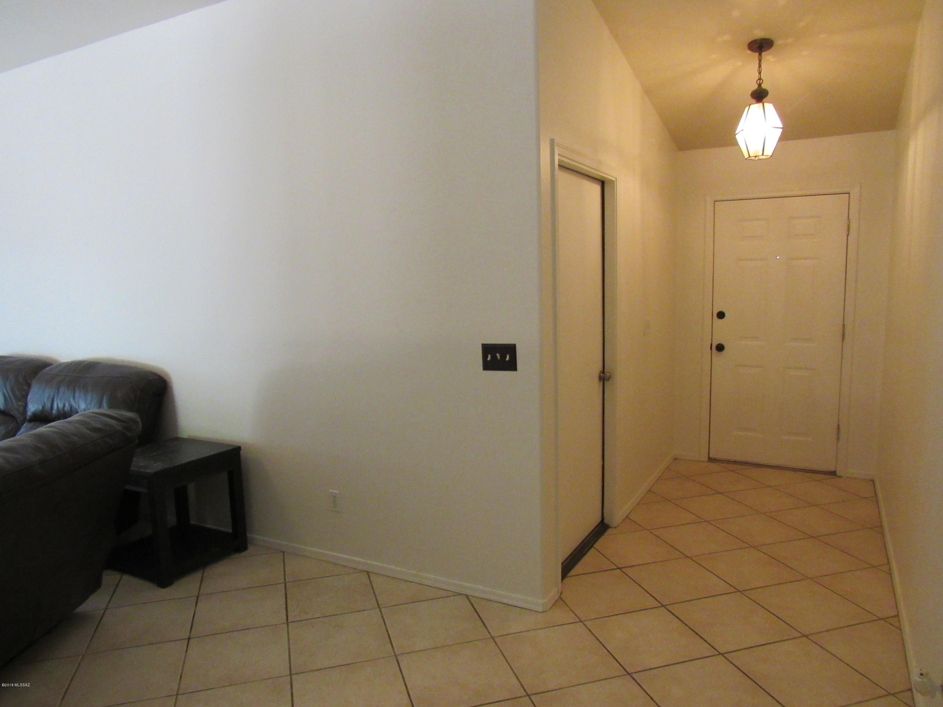 Colonias La Canada (83-219) - Residential