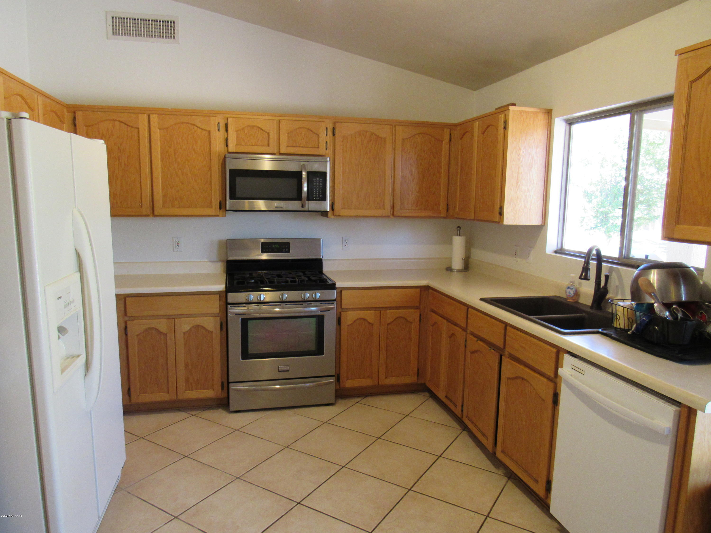 Colonias La Canada (83-219) - Residential