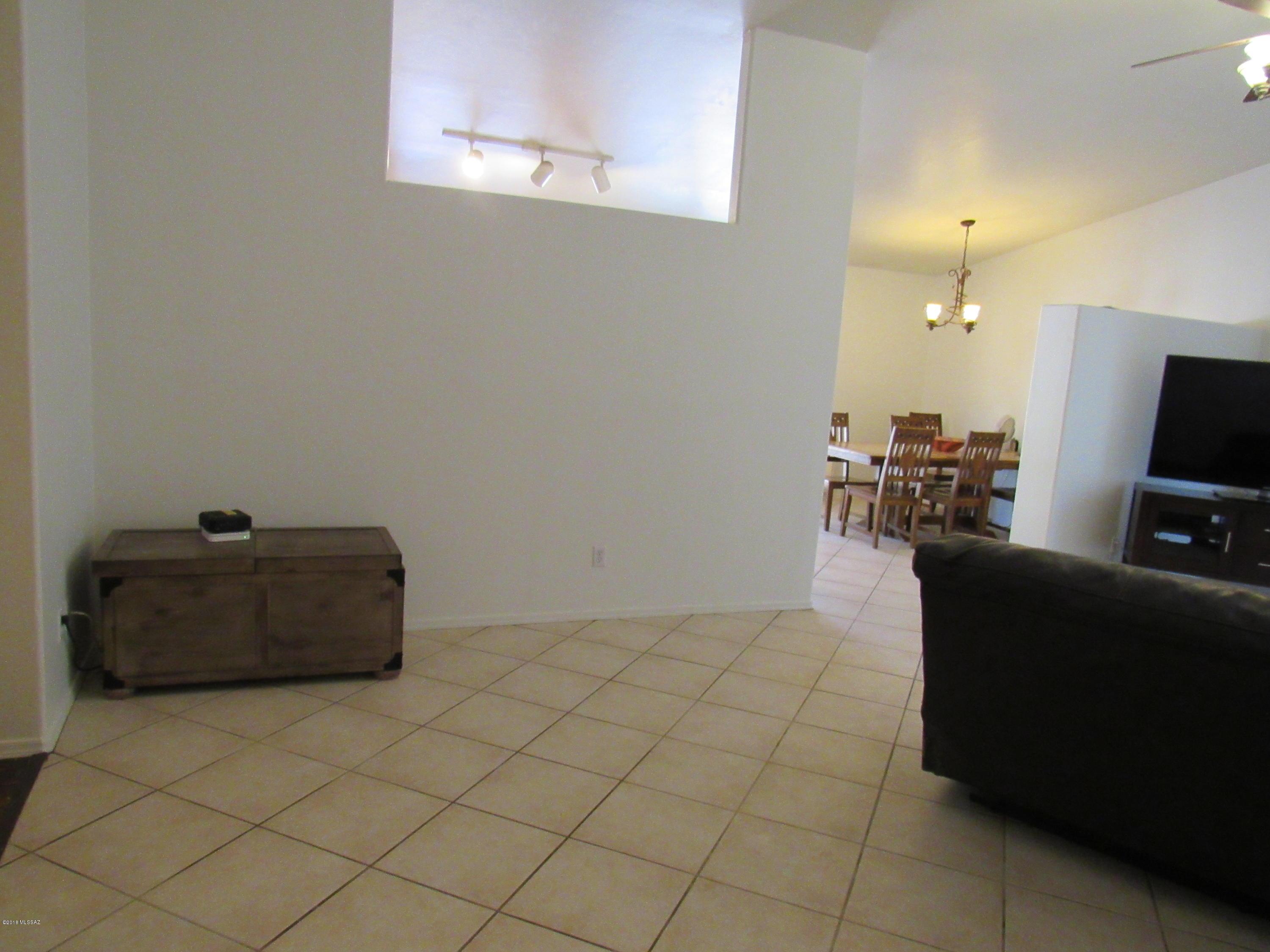 Colonias La Canada (83-219) - Residential