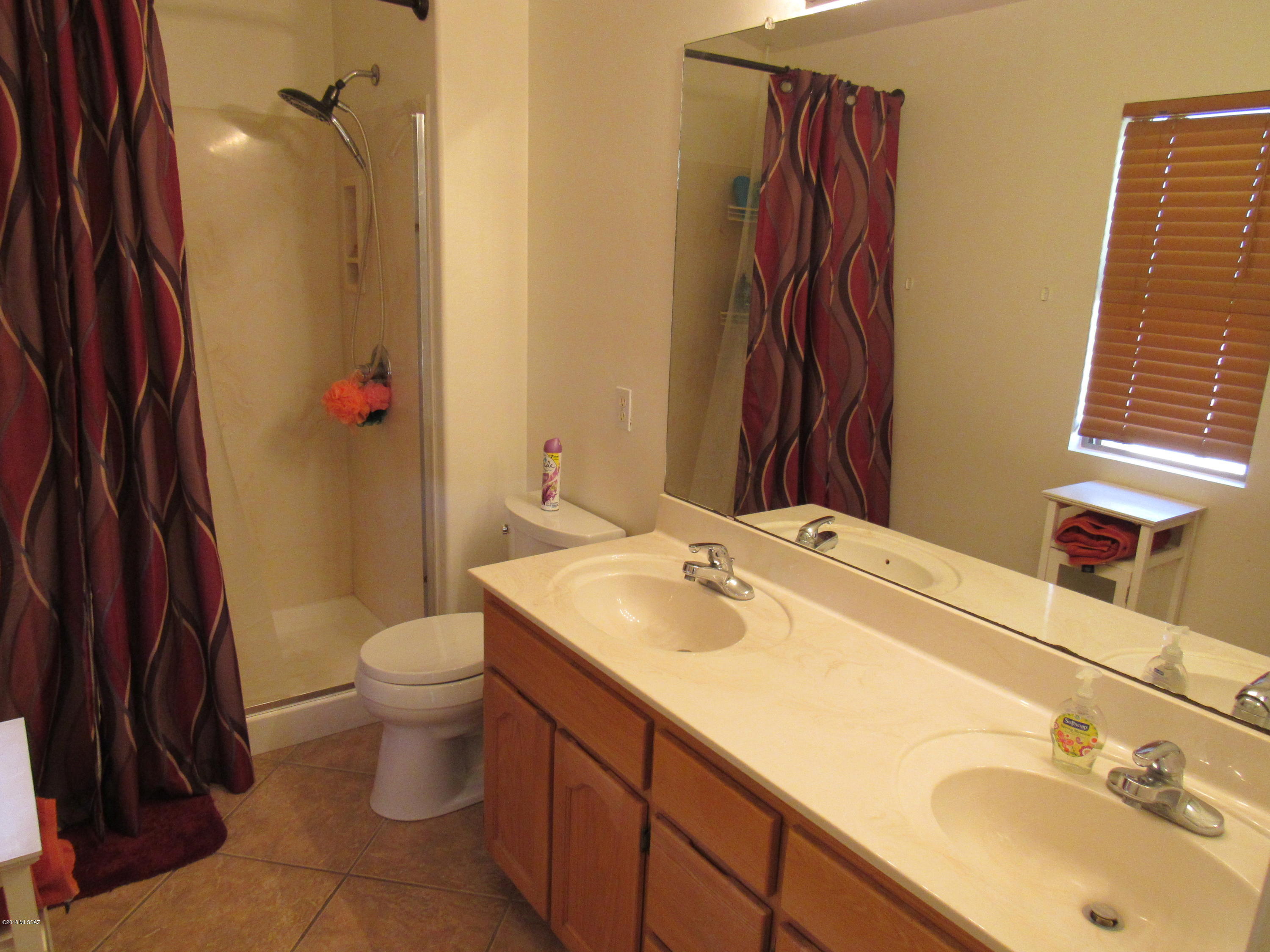 Colonias La Canada (83-219) - Residential