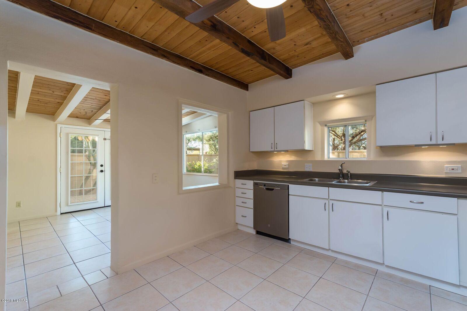 Campbell Ave. Acres - Residential Income