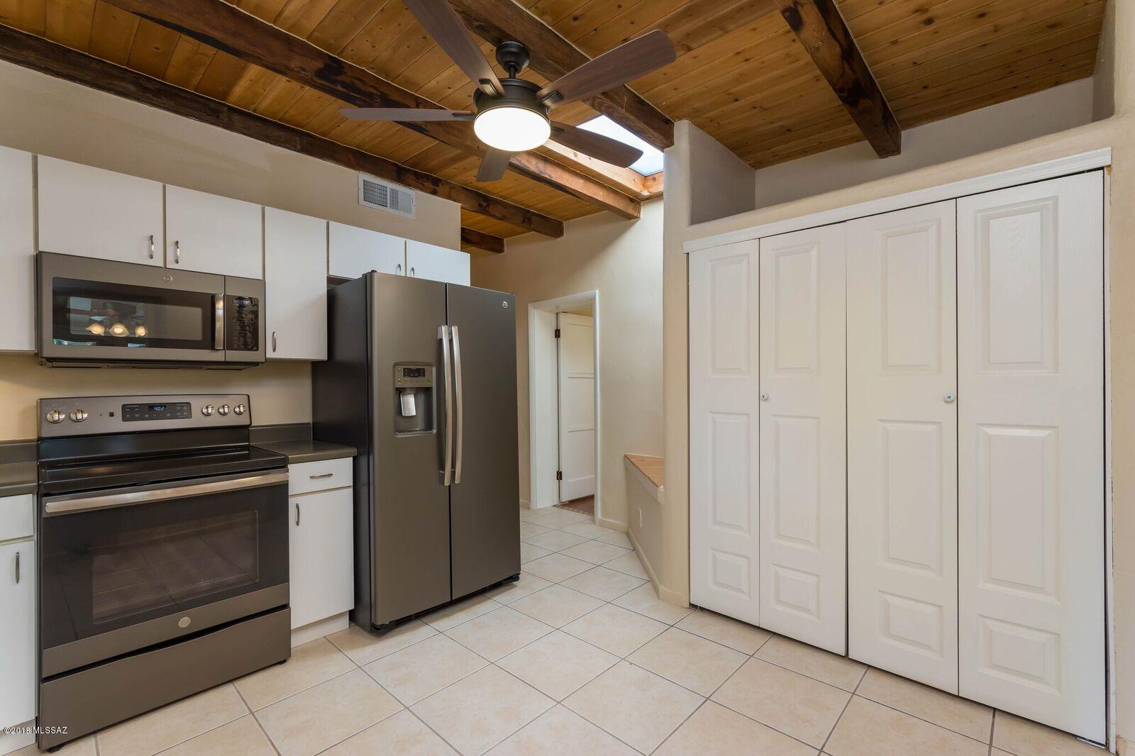 Campbell Ave. Acres - Residential Income
