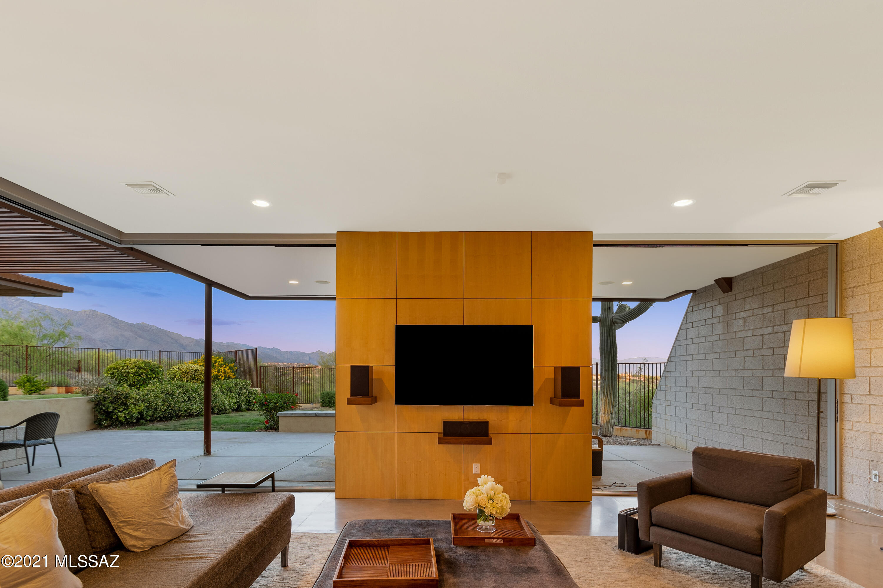 Eleven Arches (1-12) - Residential