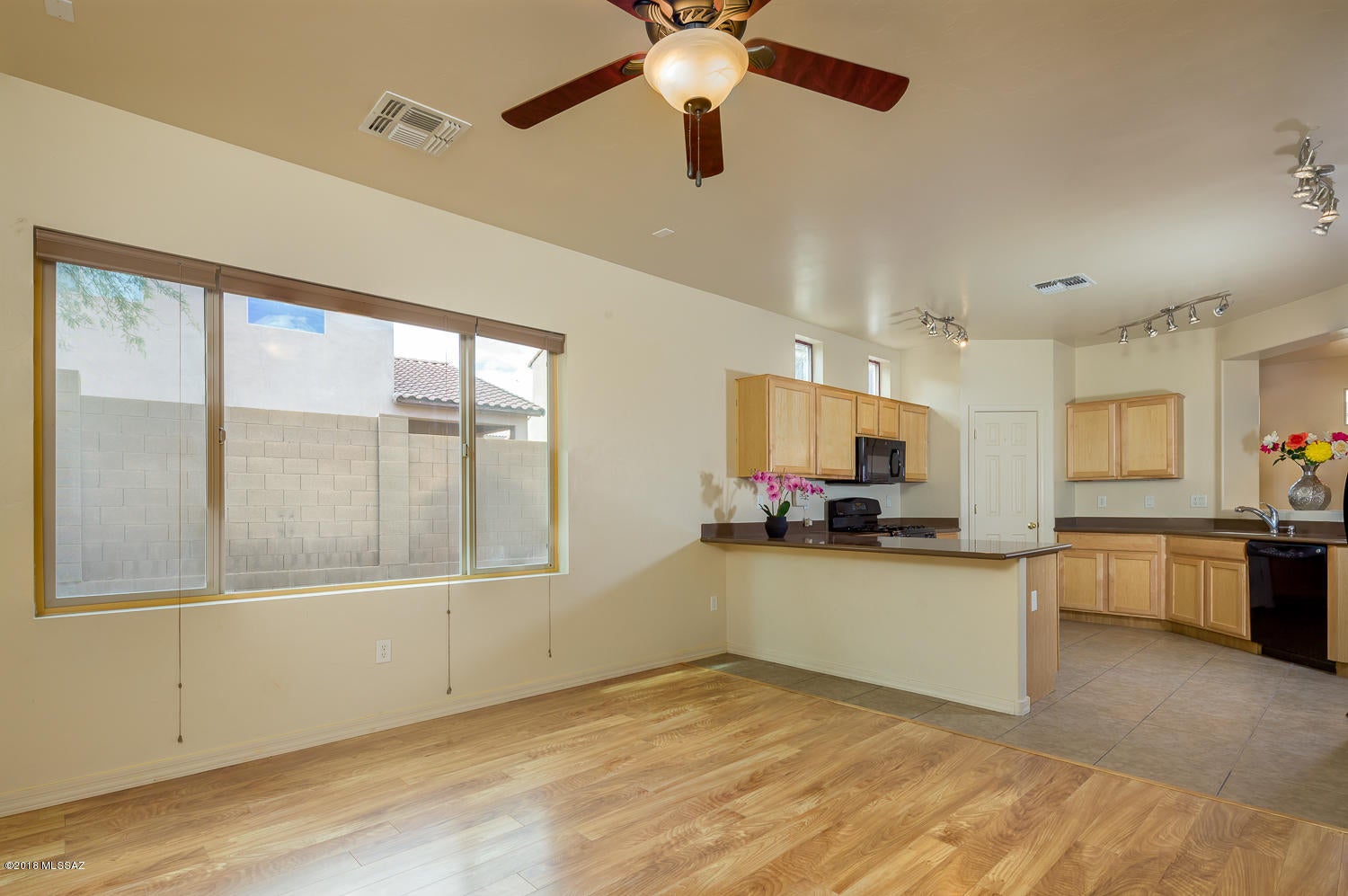 Presidio De Cancion (1-200) - Residential