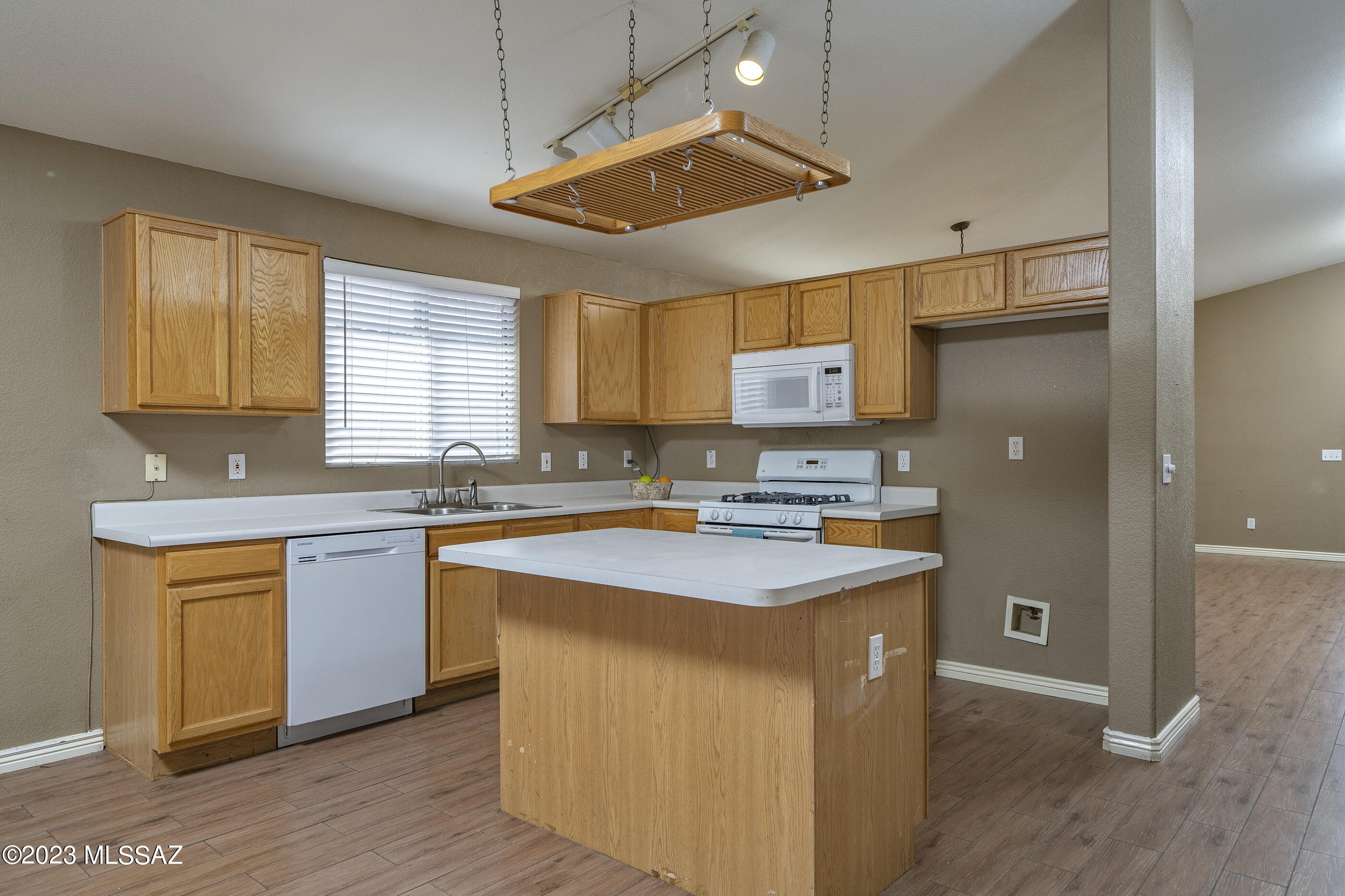 Suncrest (1-127) - Residential
