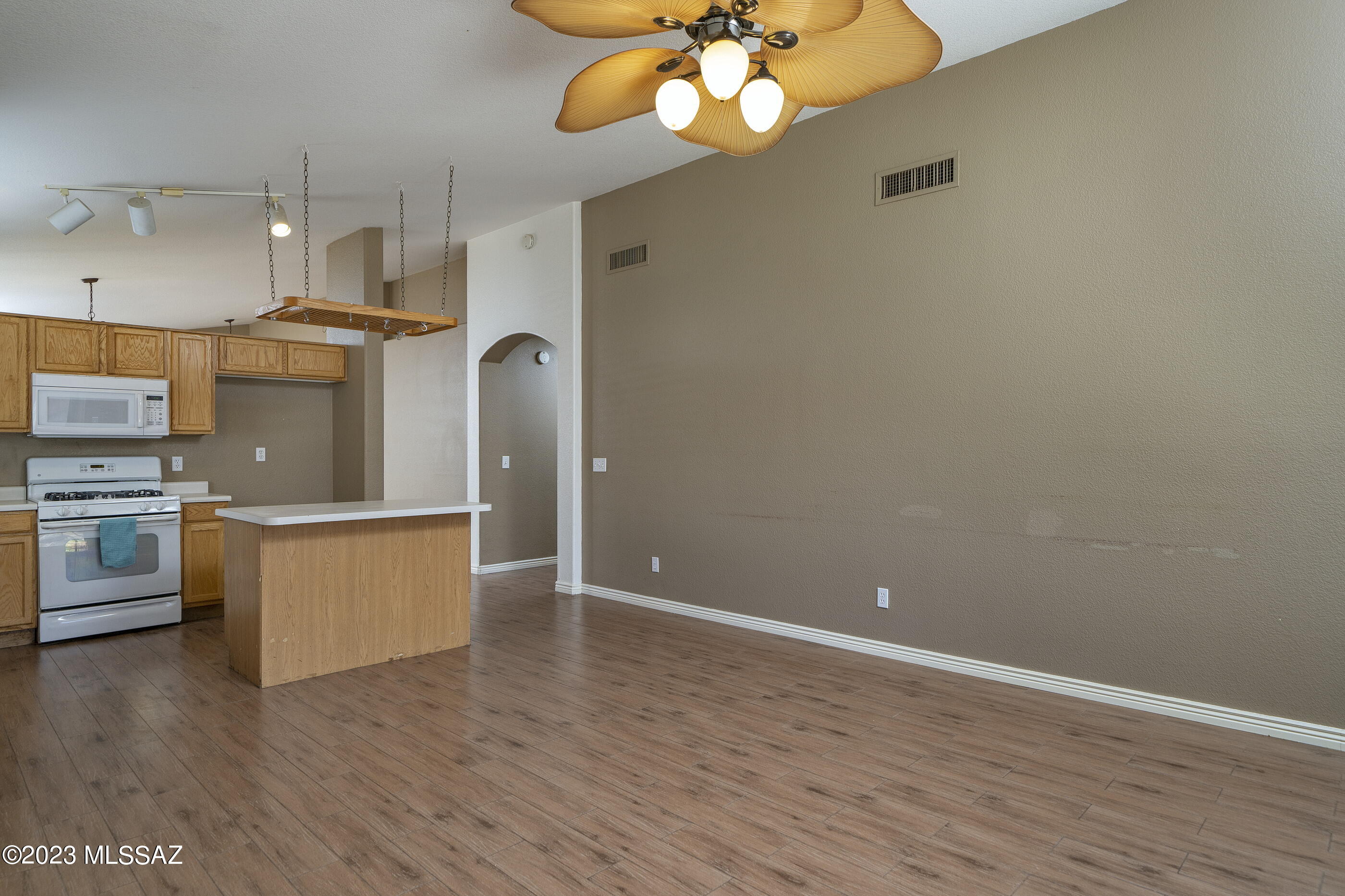 Suncrest (1-127) - Residential