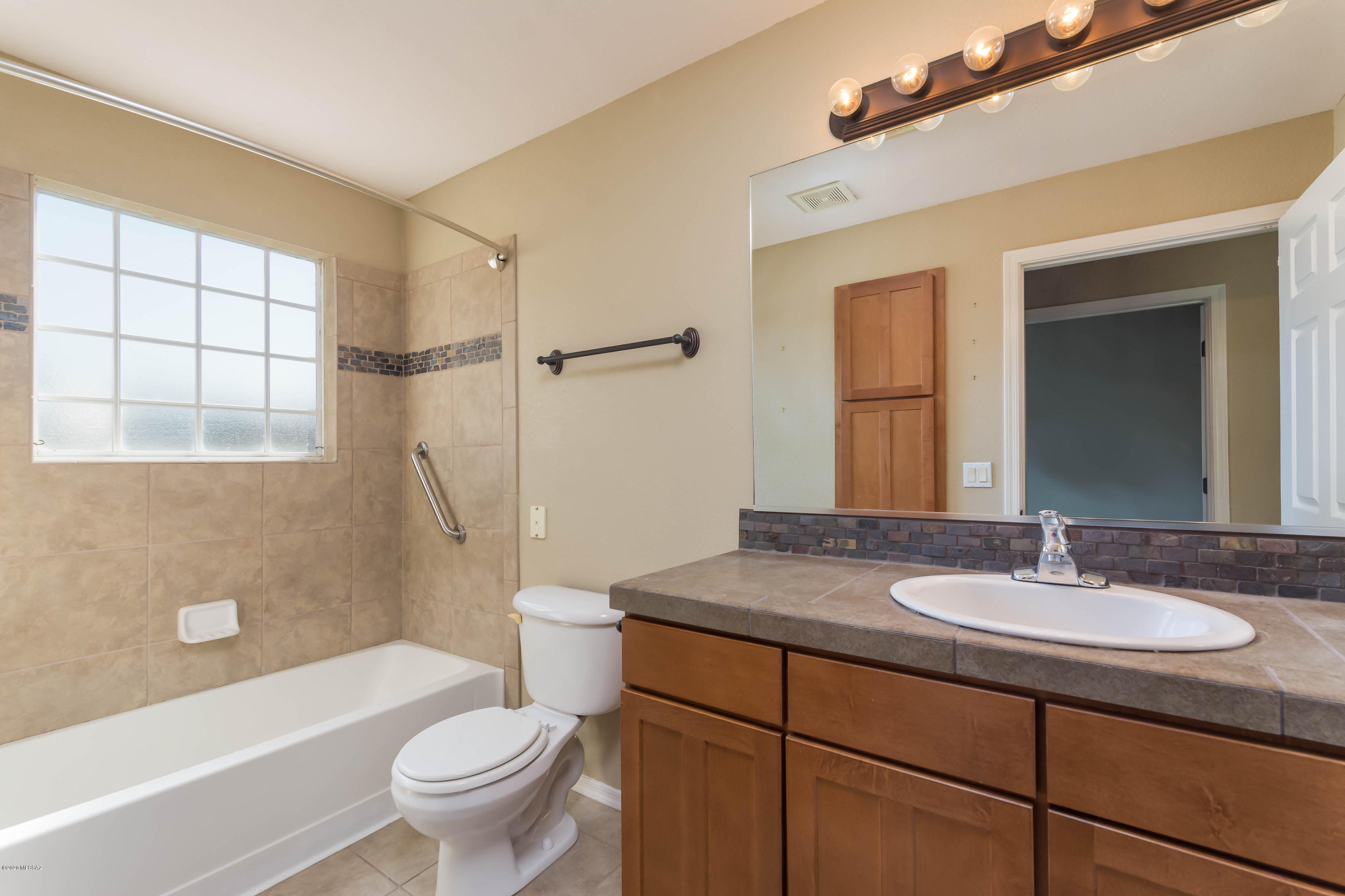 The Boulders at La Reserve Condominiums - Residential