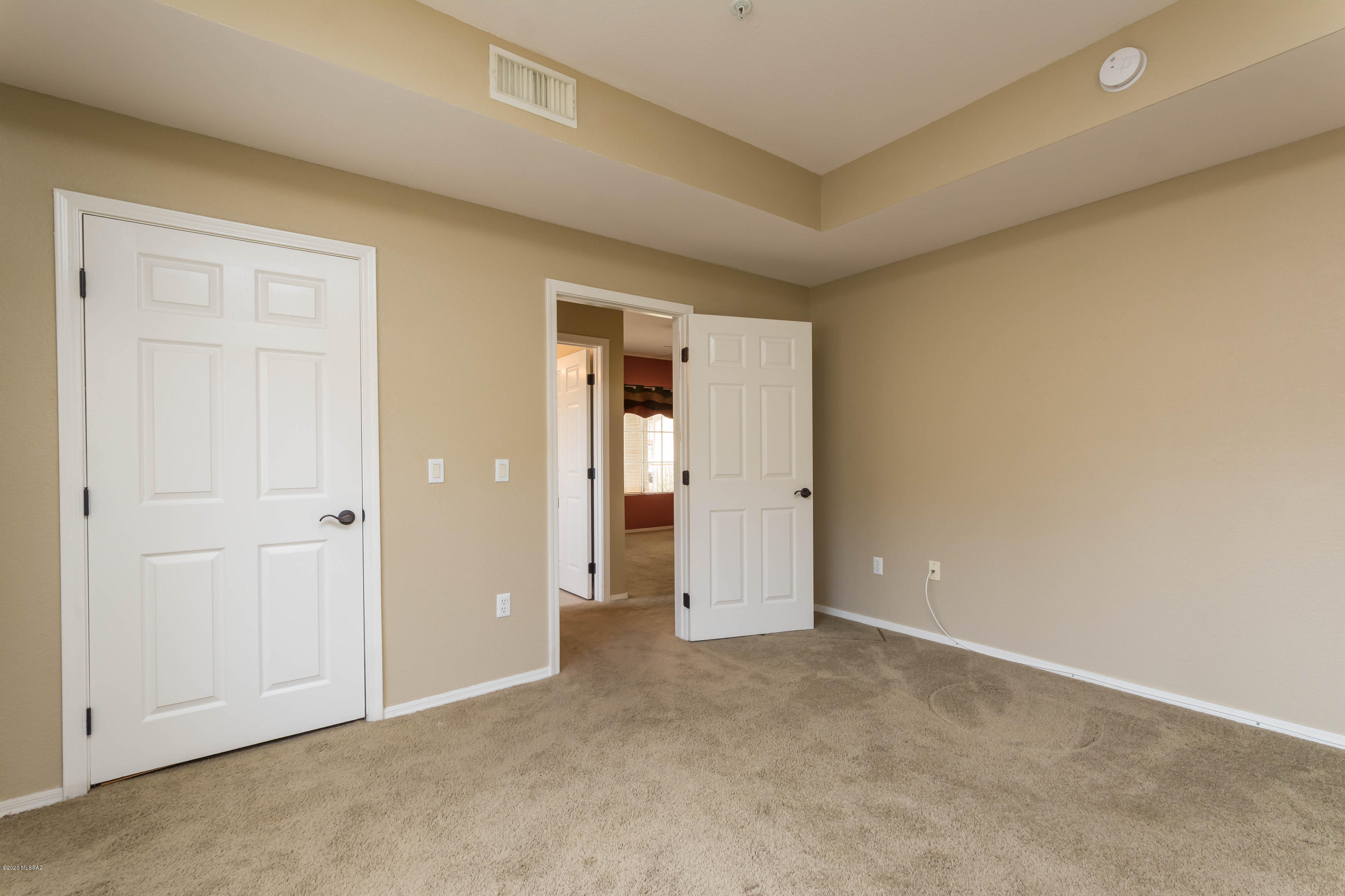 The Boulders at La Reserve Condominiums - Residential