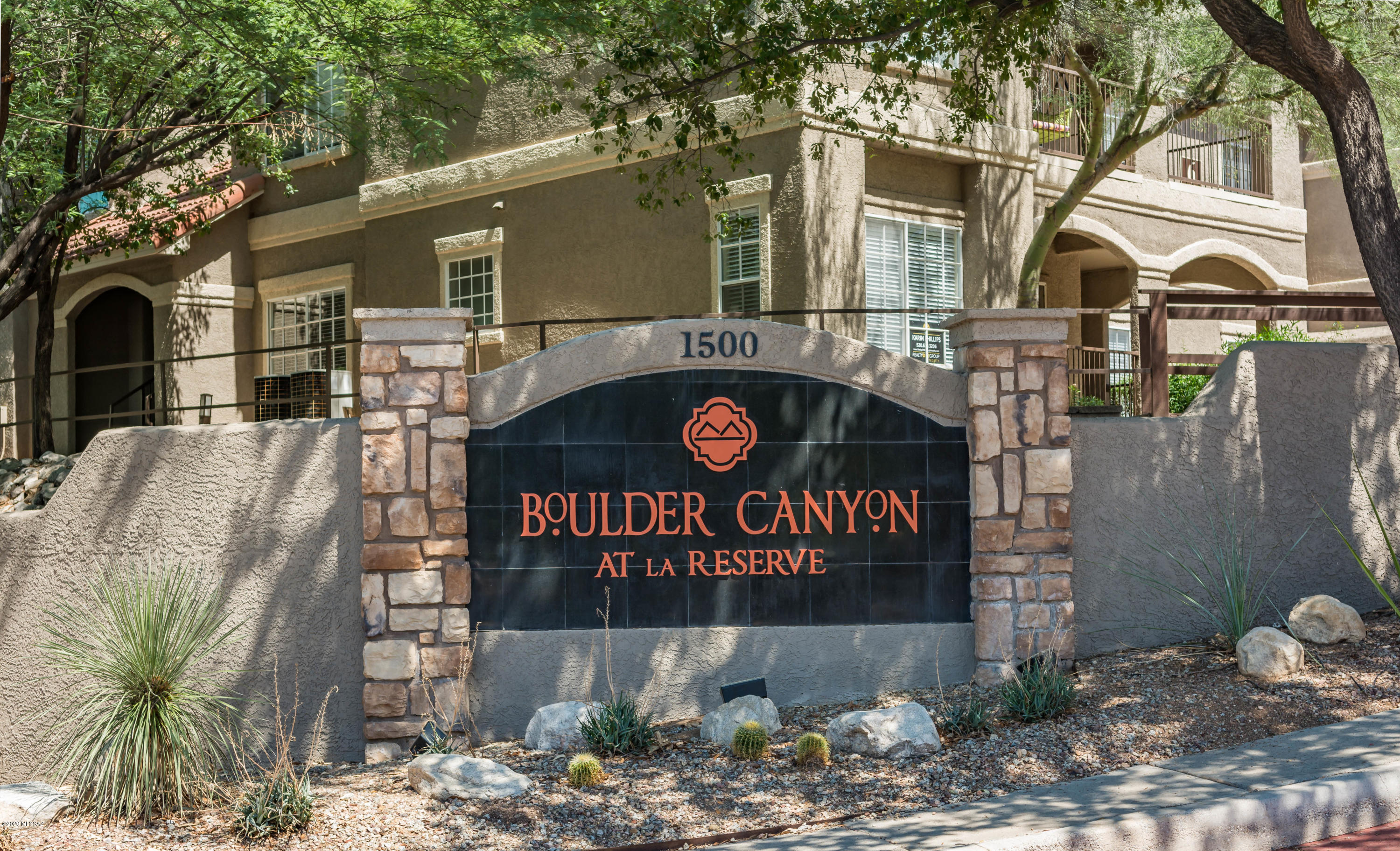 The Boulders at La Reserve Condominiums - Residential