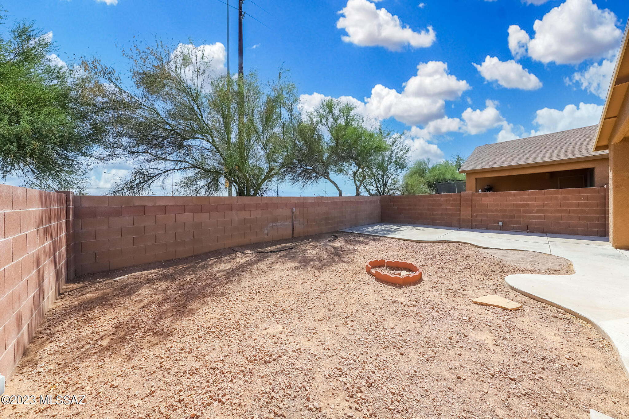 Desert Stone (1-260) - Residential Lease