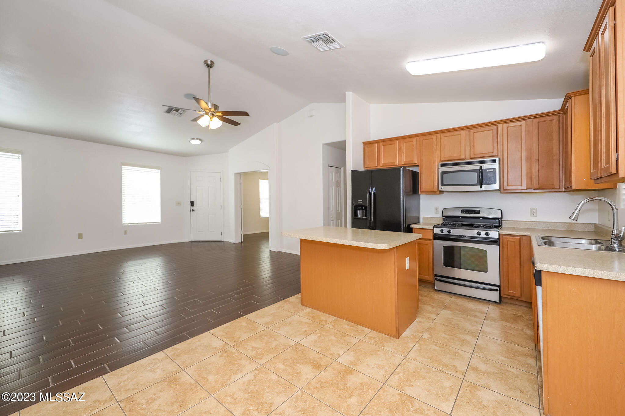Desert Stone (1-260) - Residential Lease