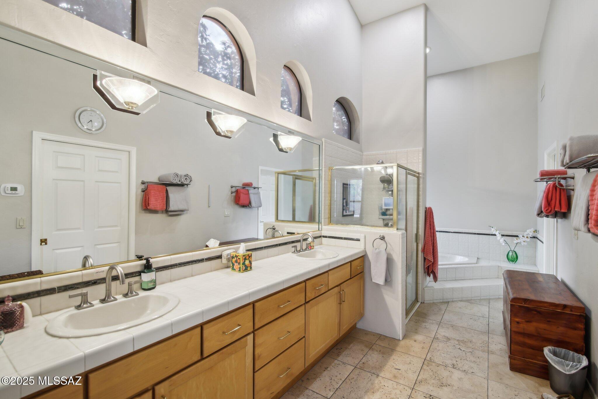 Ventana Canyon Golf Villas - Residential