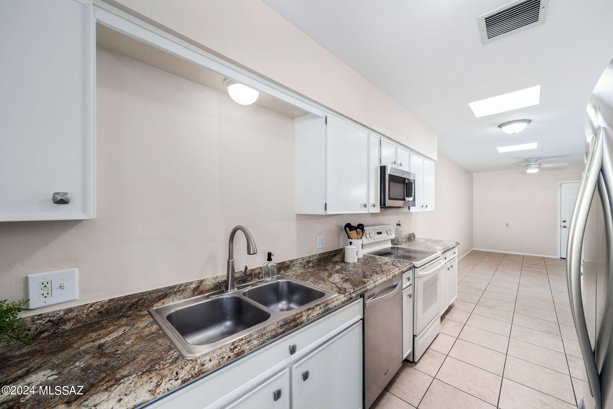 Casa Blanca Villas - Residential