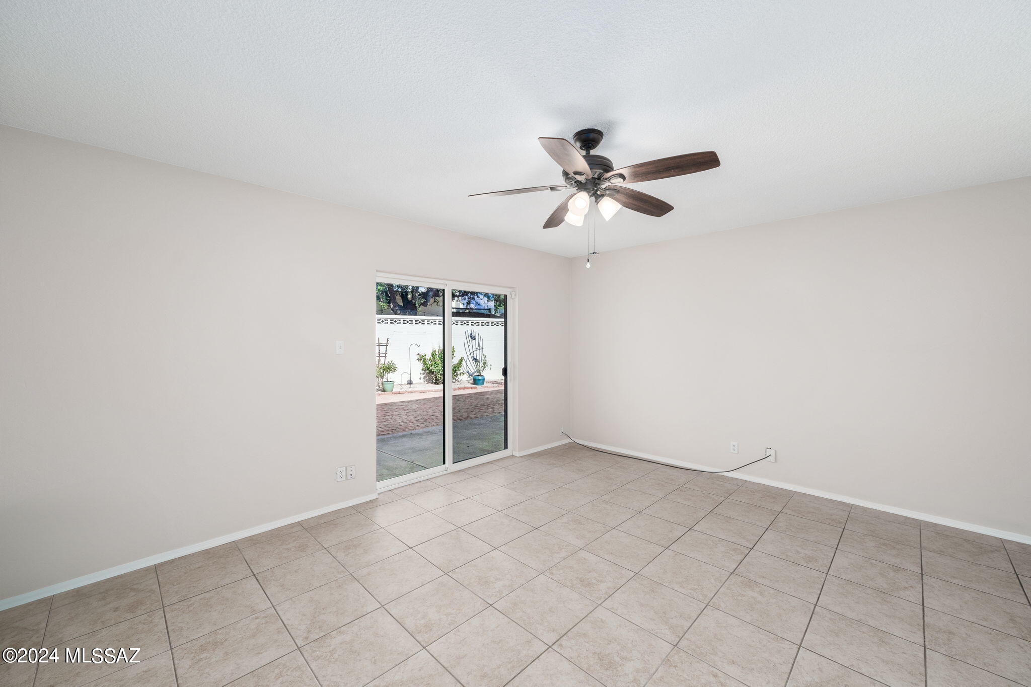 Casa Blanca Villas - Residential