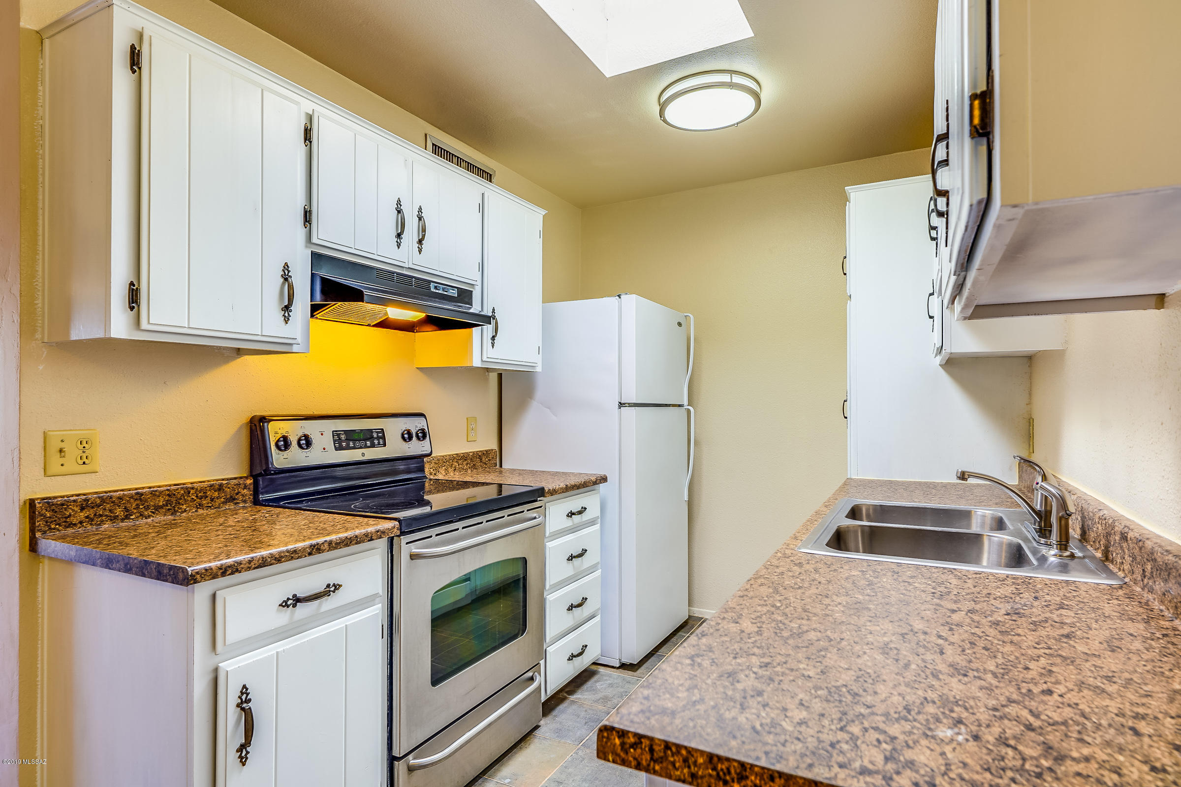 Golf Links East Condos (1-48) - Residential