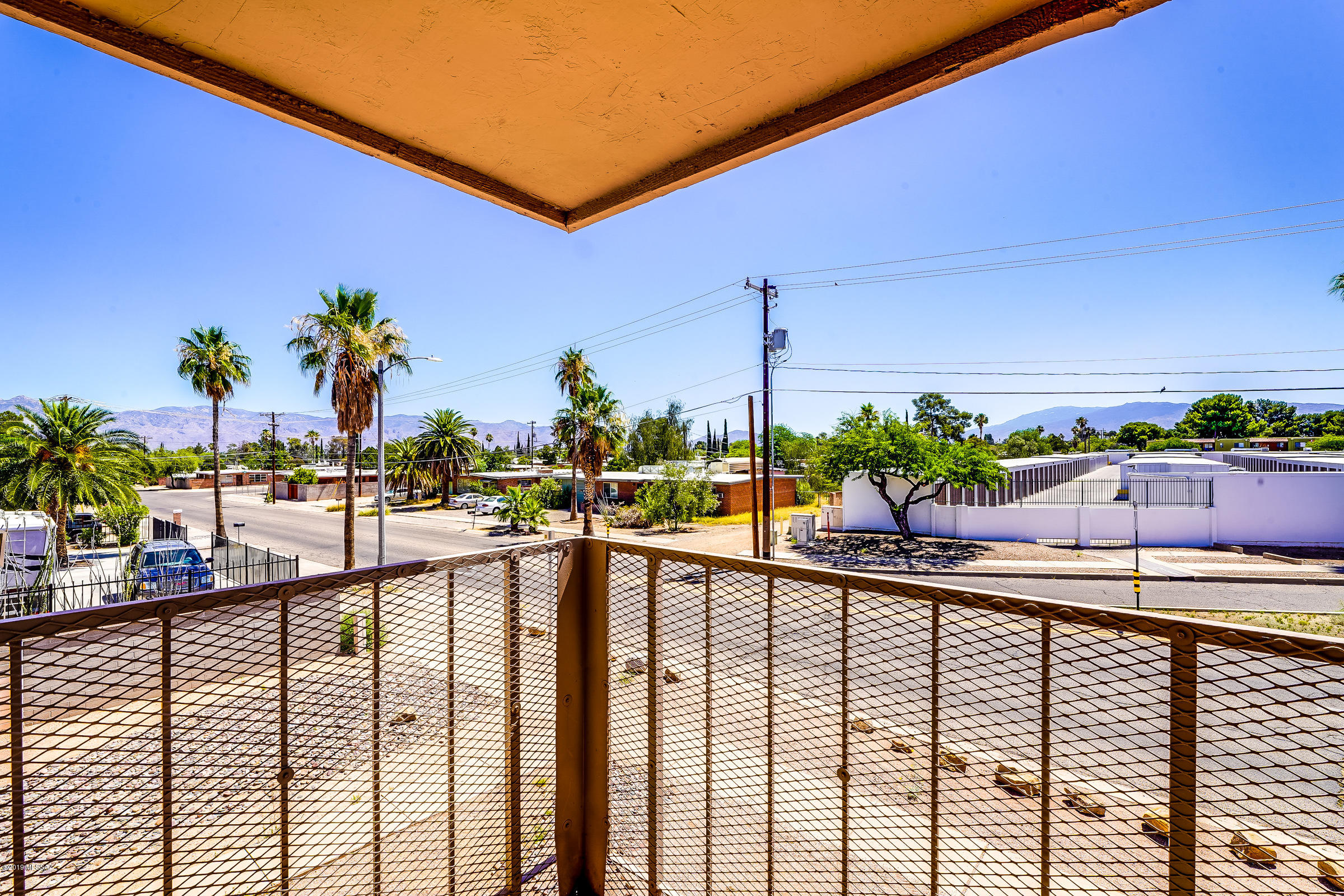 Golf Links East Condos (1-48) - Residential