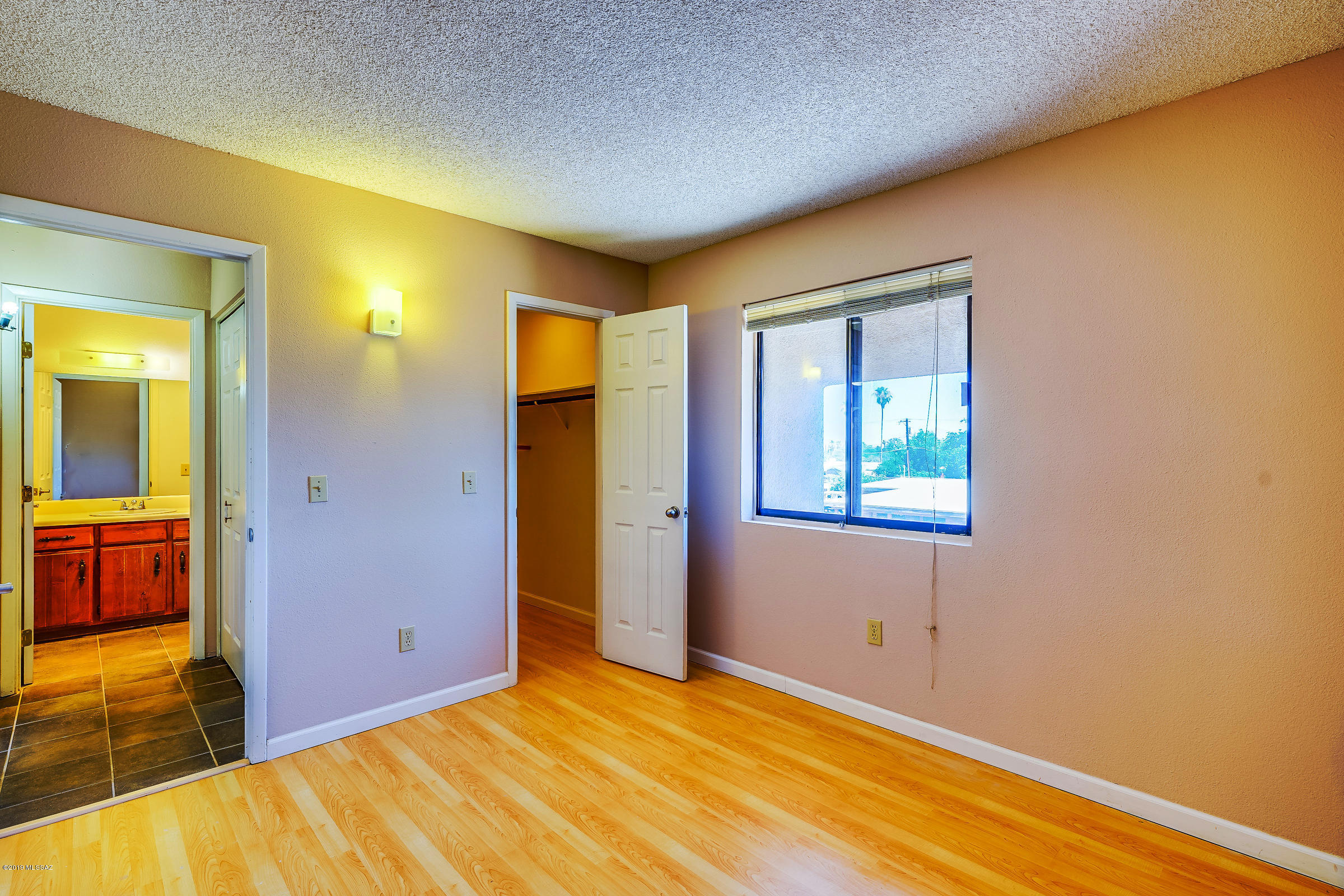 Golf Links East Condos (1-48) - Residential