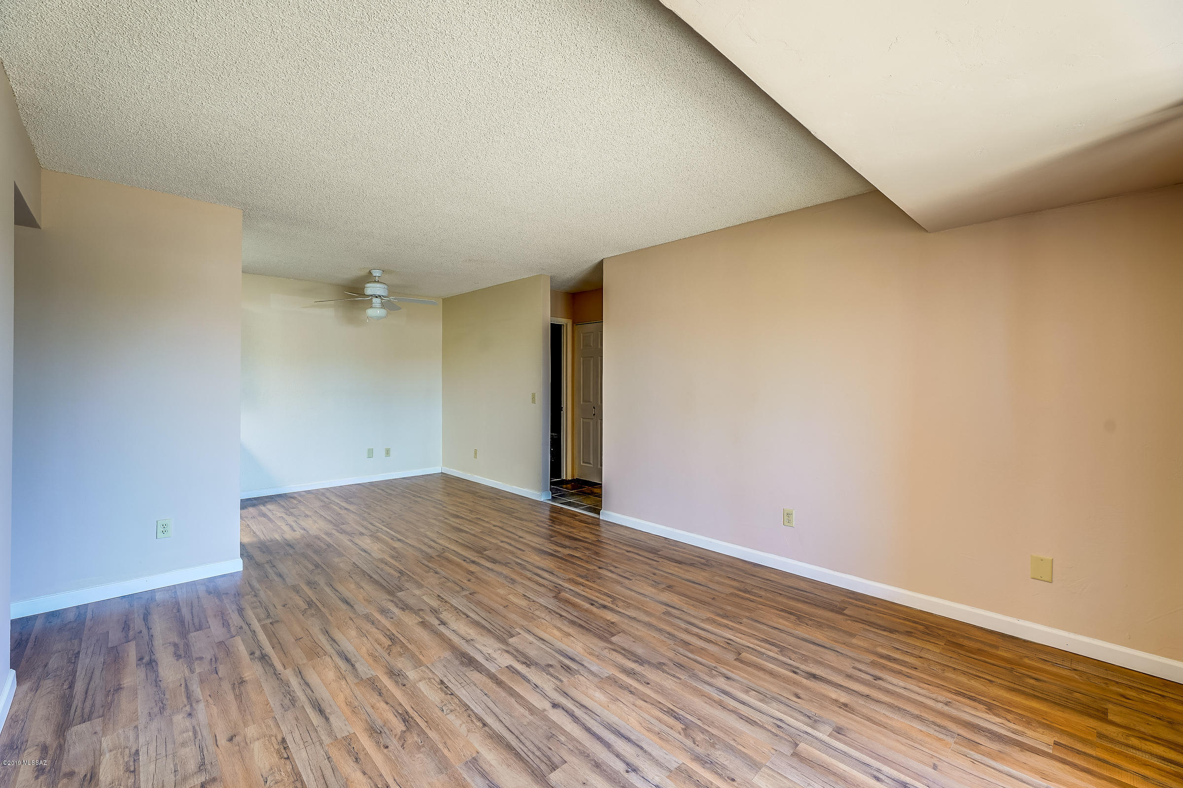 Golf Links East Condos (1-48) - Residential