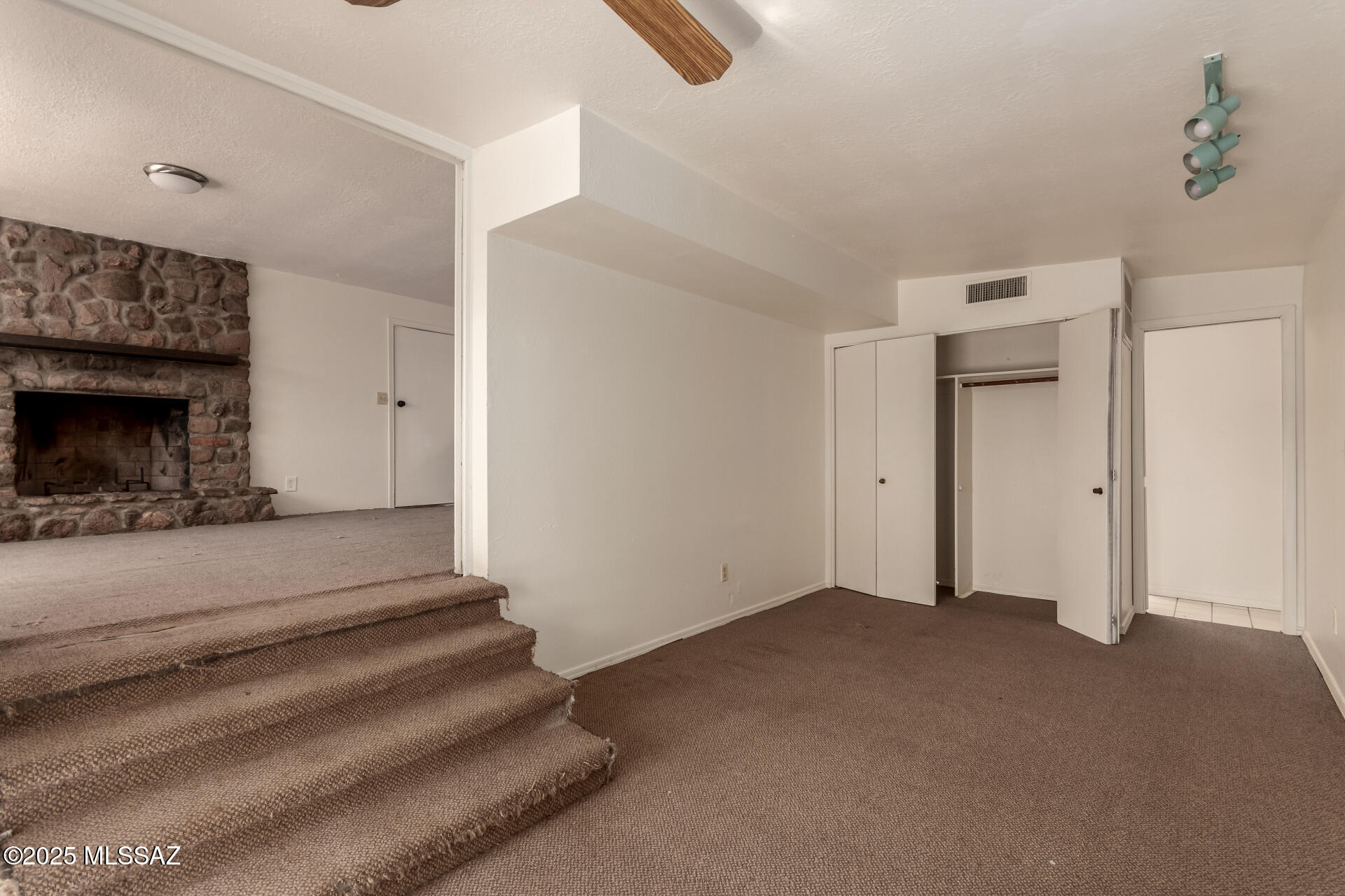 12130 N Calle De La Solana