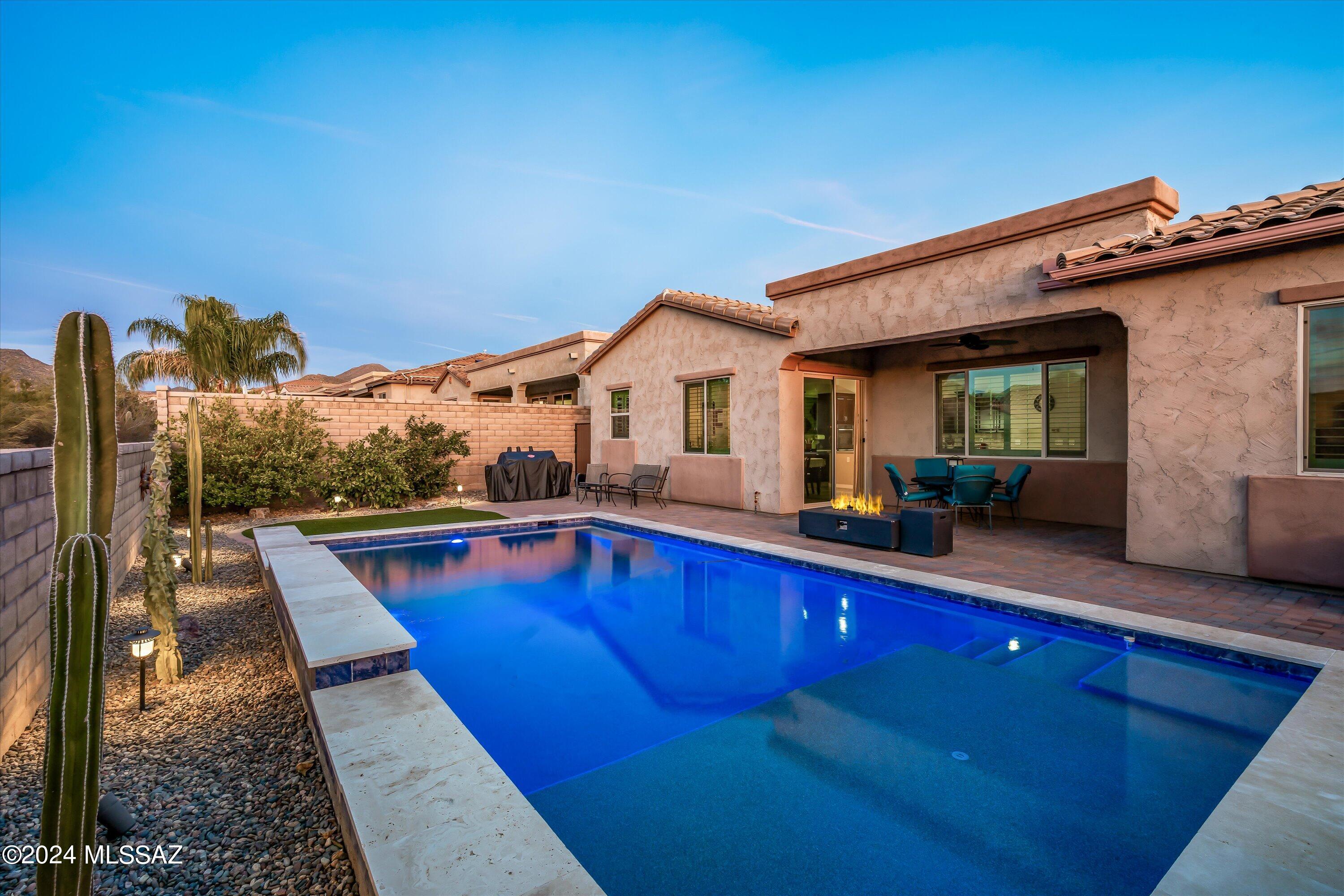 Los Saguaros At Dove Mountain SQ20121640199 - Residential