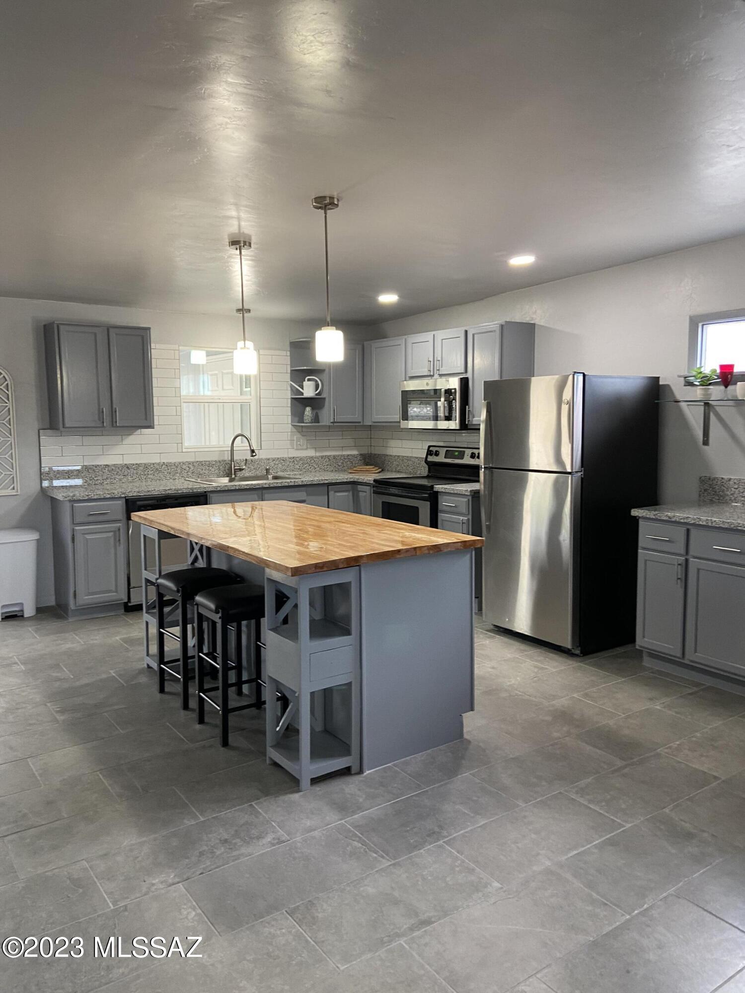 Braewood Terrace (108-182) - Residential