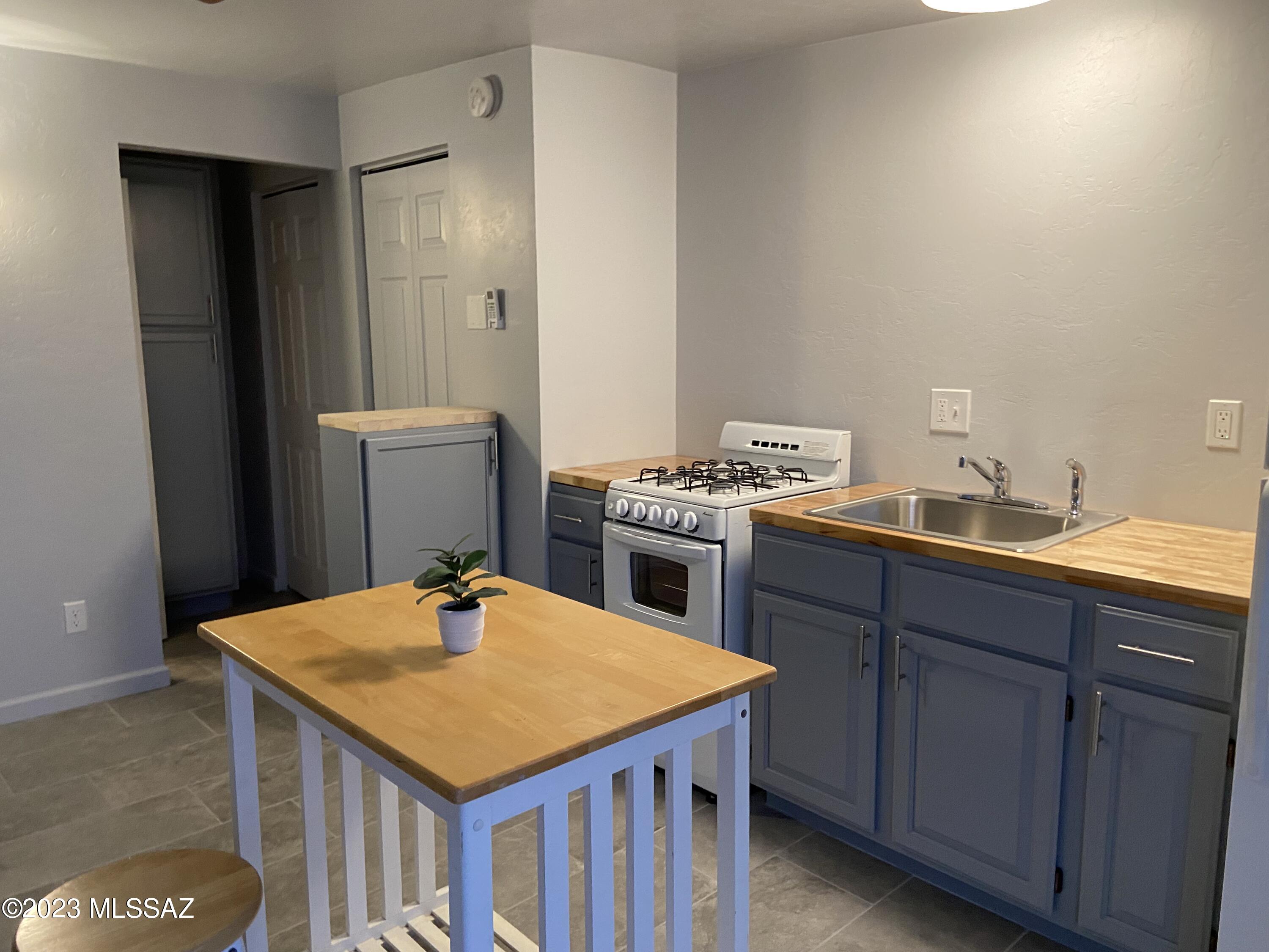 Braewood Terrace (108-182) - Residential