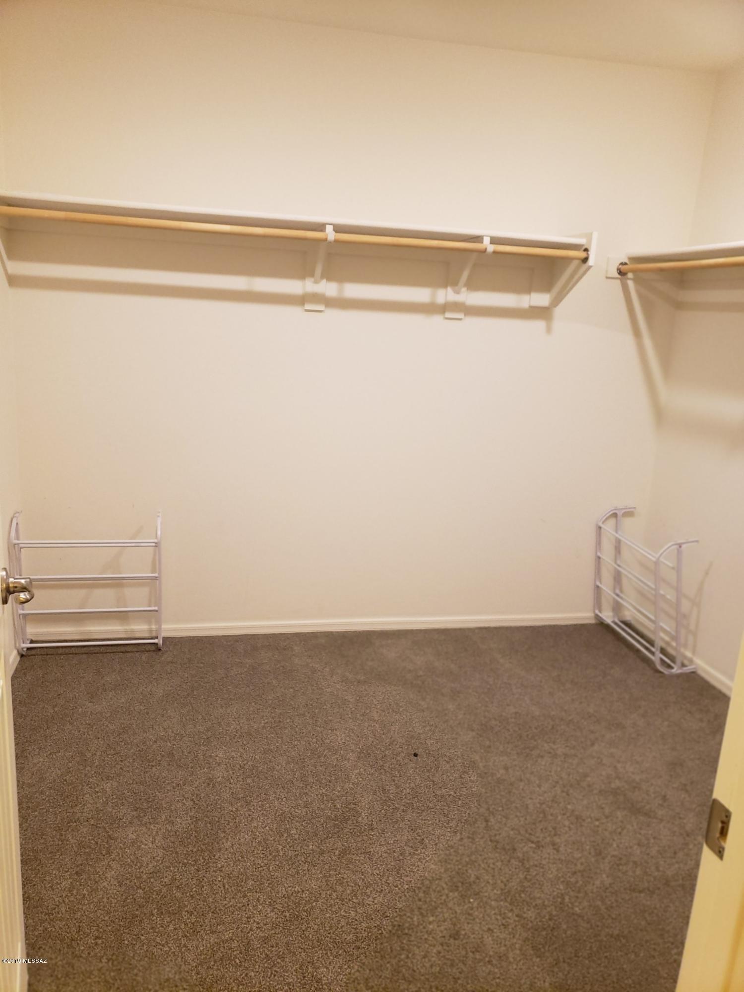 La Estancia De Tucson (1-330) - Residential Lease