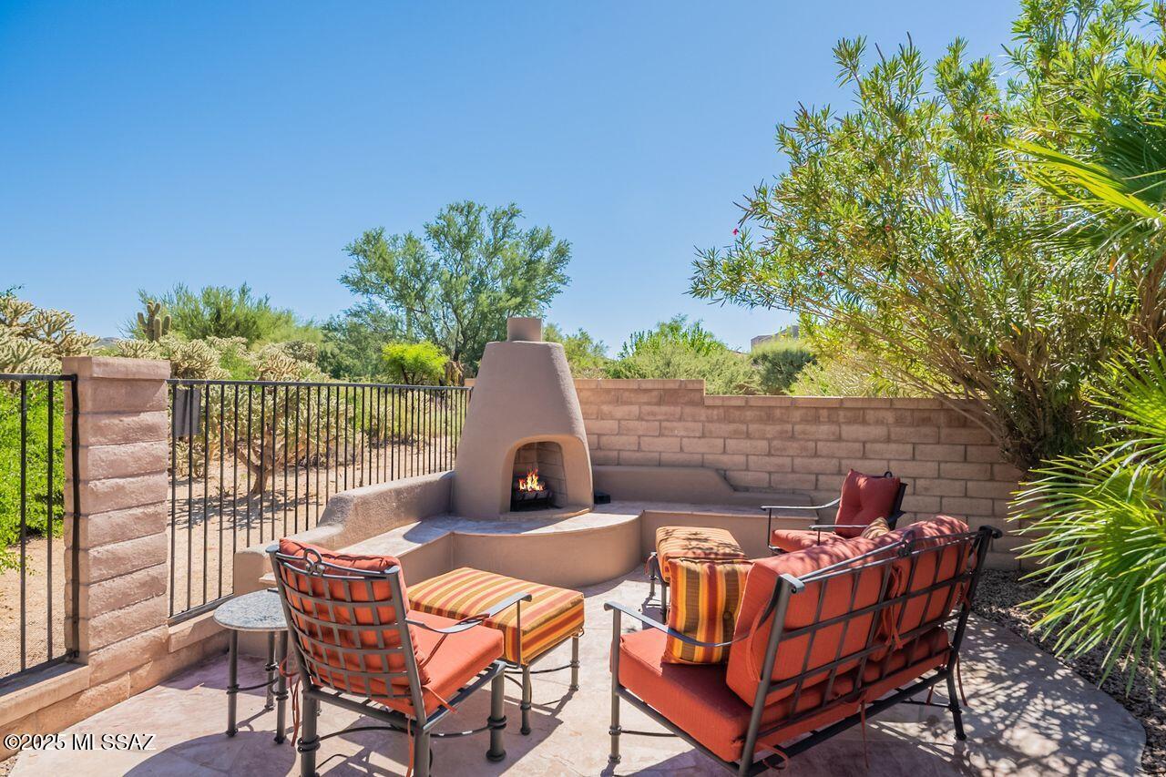 Dos Lagos at Dove Mountain (1-91) - Residential