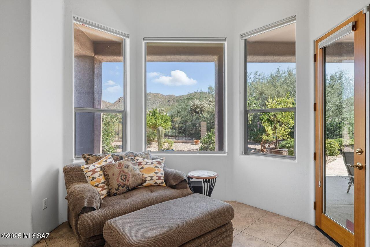 Dos Lagos at Dove Mountain (1-91) - Residential