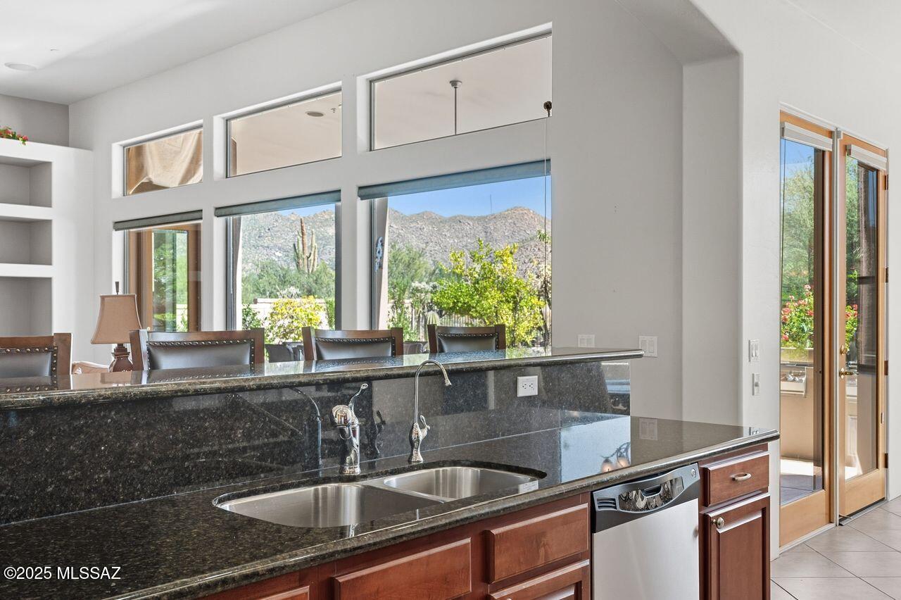 Dos Lagos at Dove Mountain (1-91) - Residential