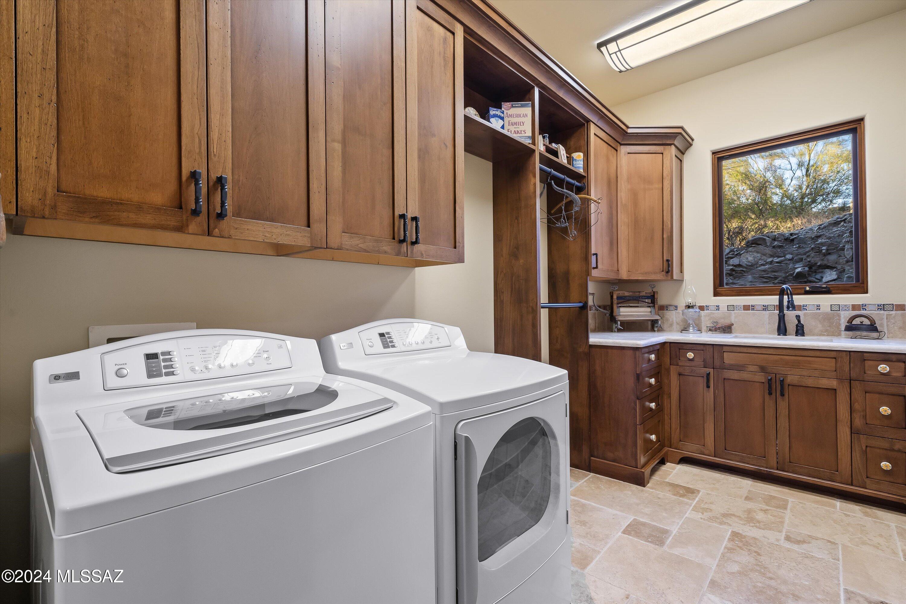 Canyon Pass At Dove Mountain - Residential