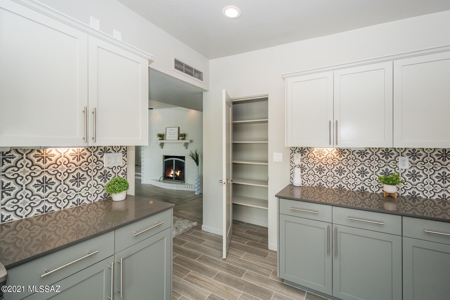 Hidden Valley (52-127) - Residential