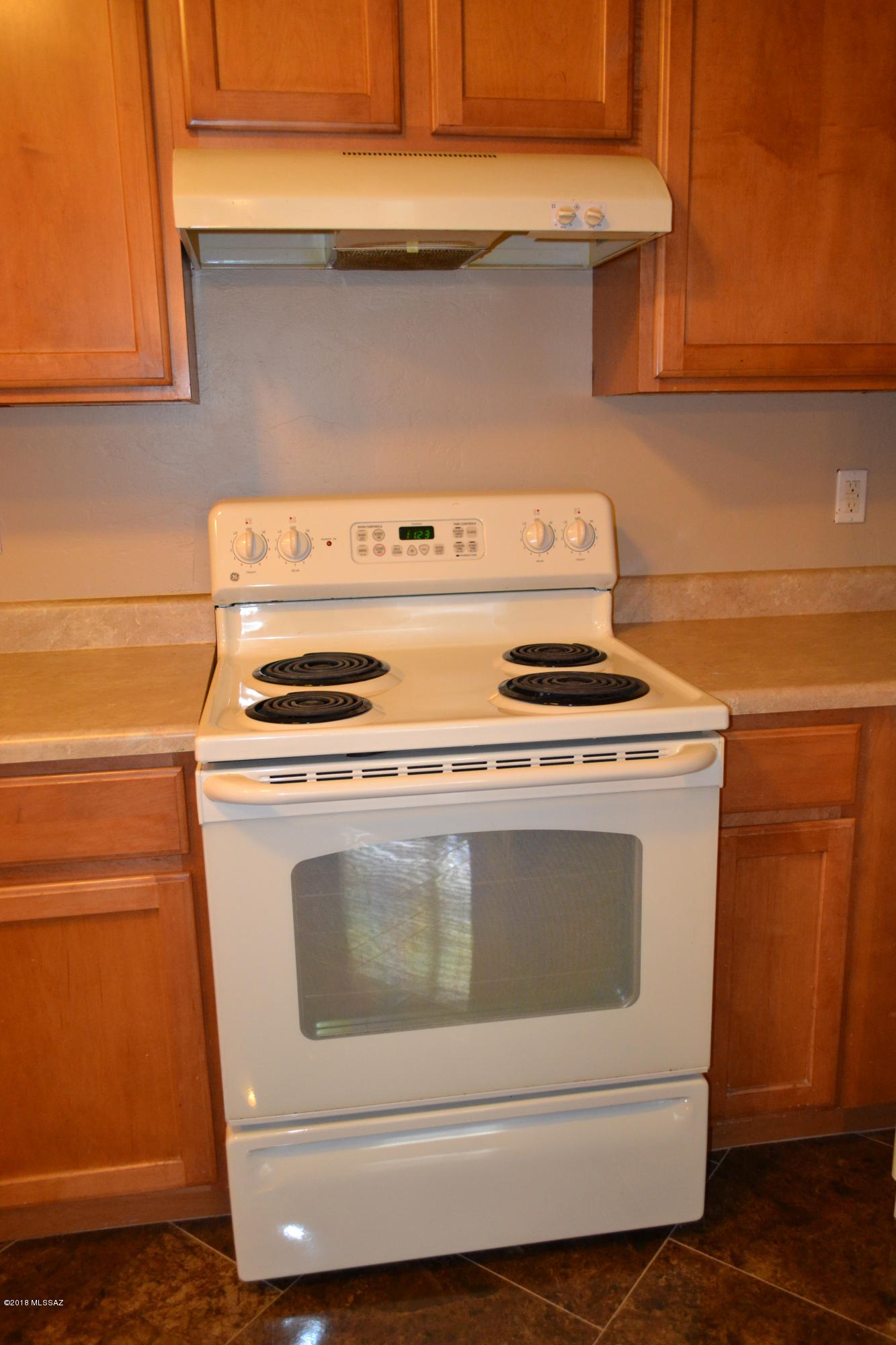 Valencia Reserve South (1-315) - Residential Lease