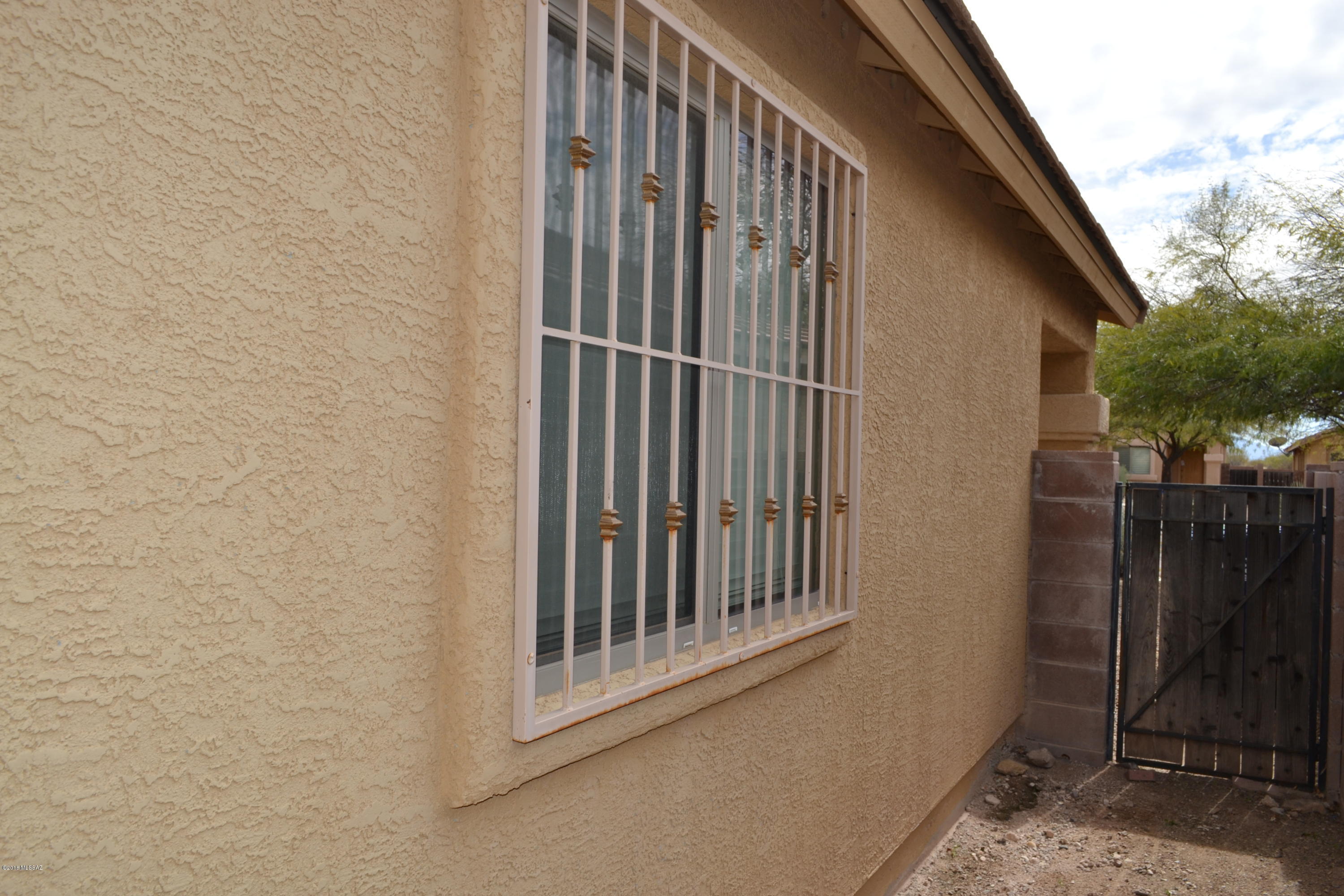 Valencia Reserve South (1-315) - Residential Lease