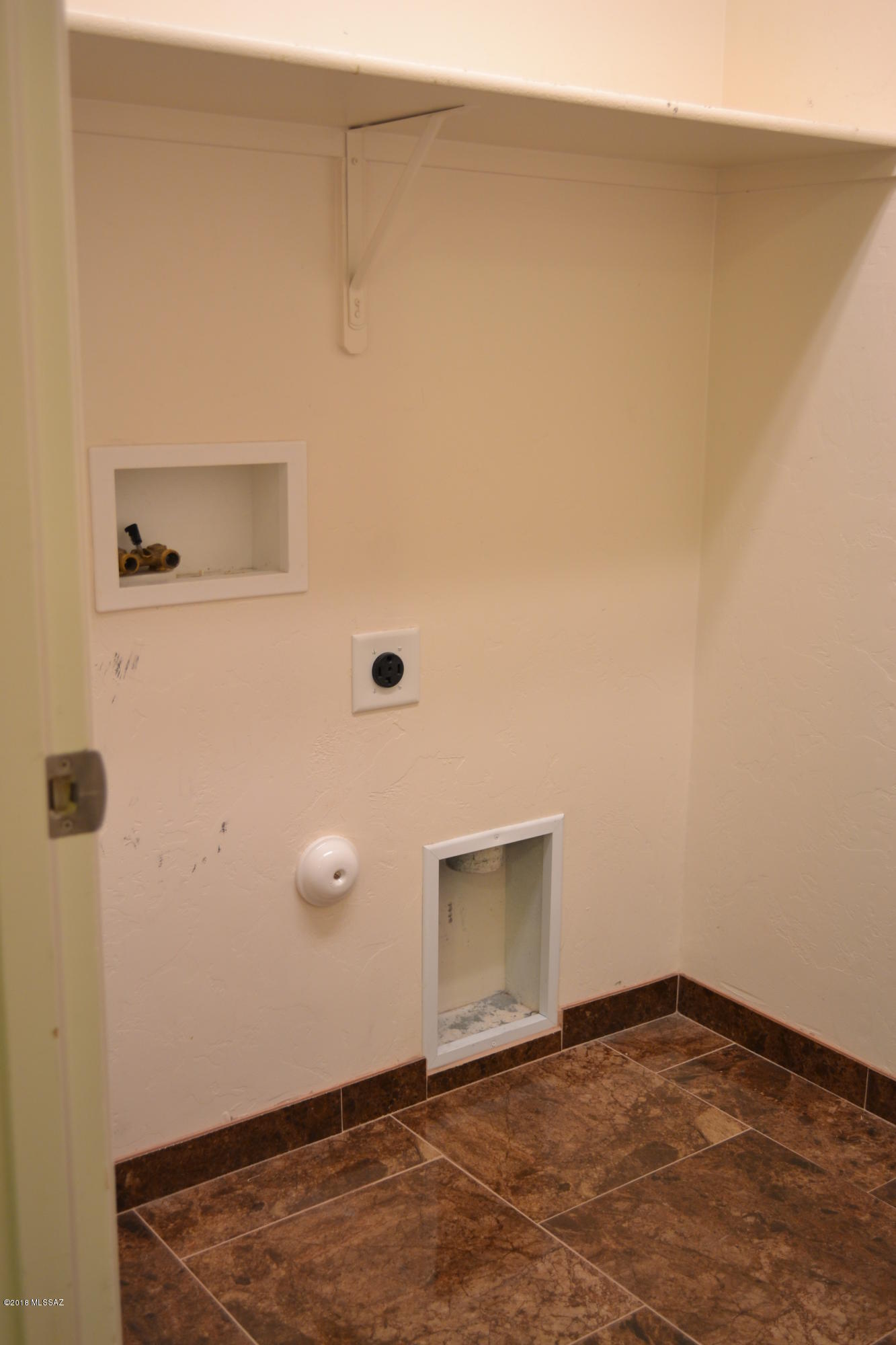 Valencia Reserve South (1-315) - Residential Lease